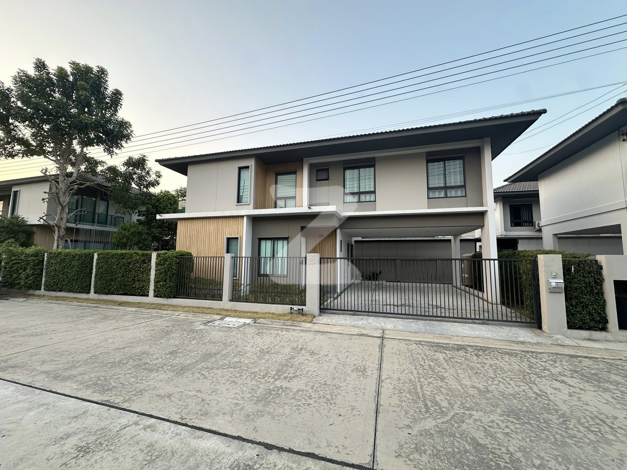 🔥 ขายบ้านเดี่ยว 2 ชั้น สภาพดี ทำเลทอง (เจ้าของขายเอง) 🏡✨ ใครกำลังหาบ้าน พร้อมอยู่ หรือ ต้องการปล่อยเช่า ลงทุน : เจ้าของขายเอง (งดรับนายหน้า)