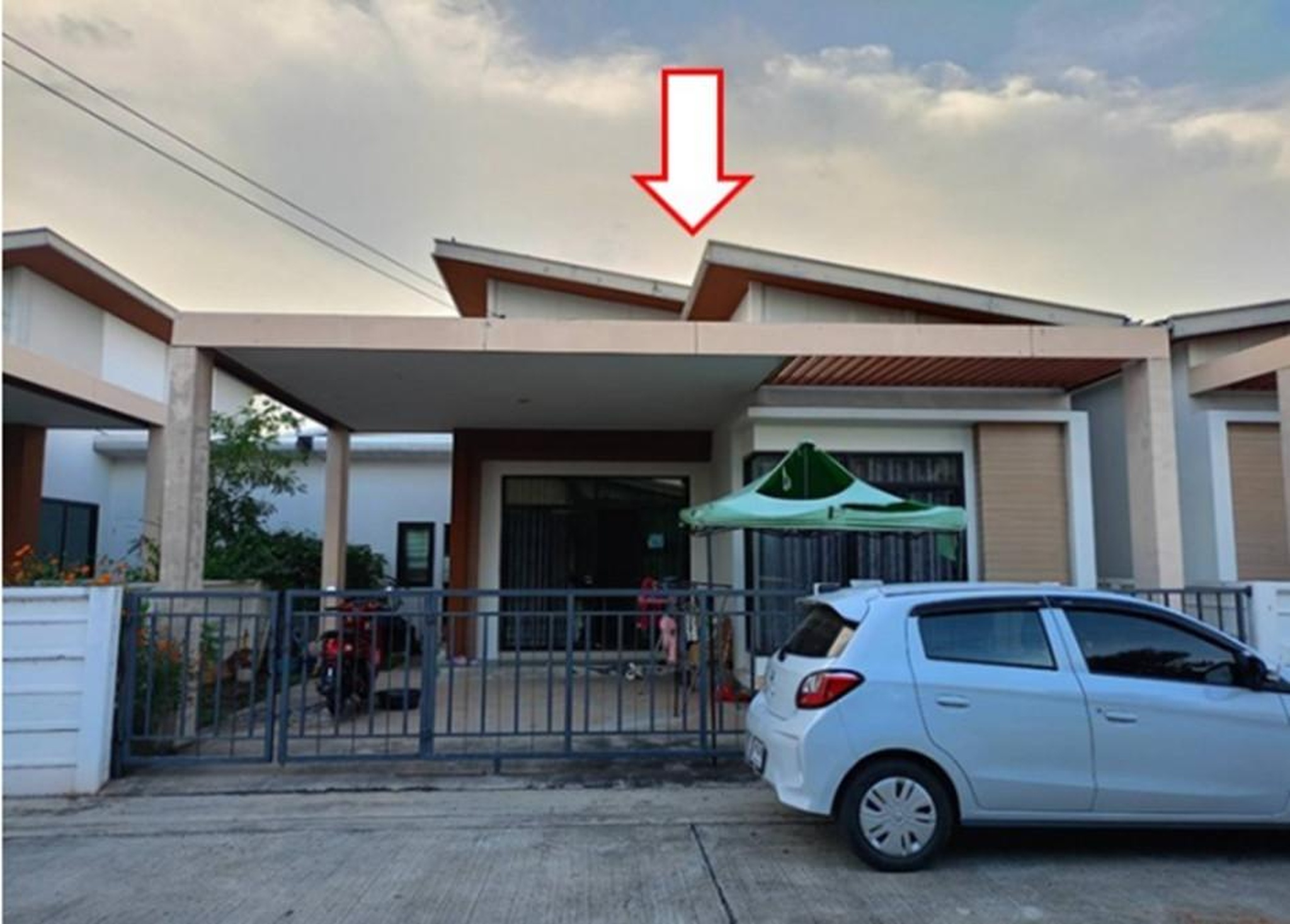 ทรัพย์สถาบันโดย GHB บ้านแฝด ซอยสุรนารายณ์ ซอย6 ถนนสุรนารายณฺ์(ทล.205)