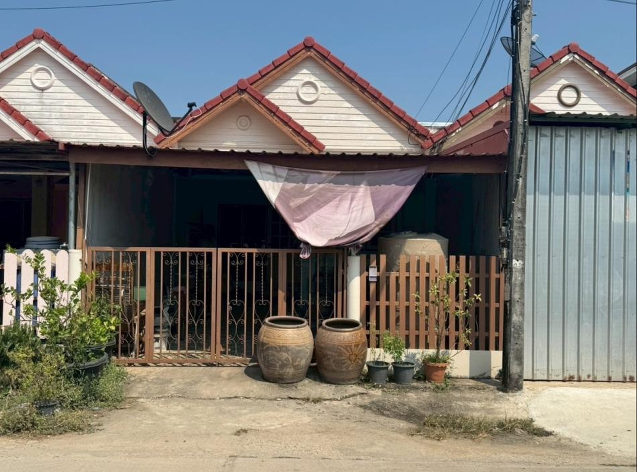 ทรัพย์สถาบันโดย GHB ทาวน์เฮาส์ ศรีสุข1
