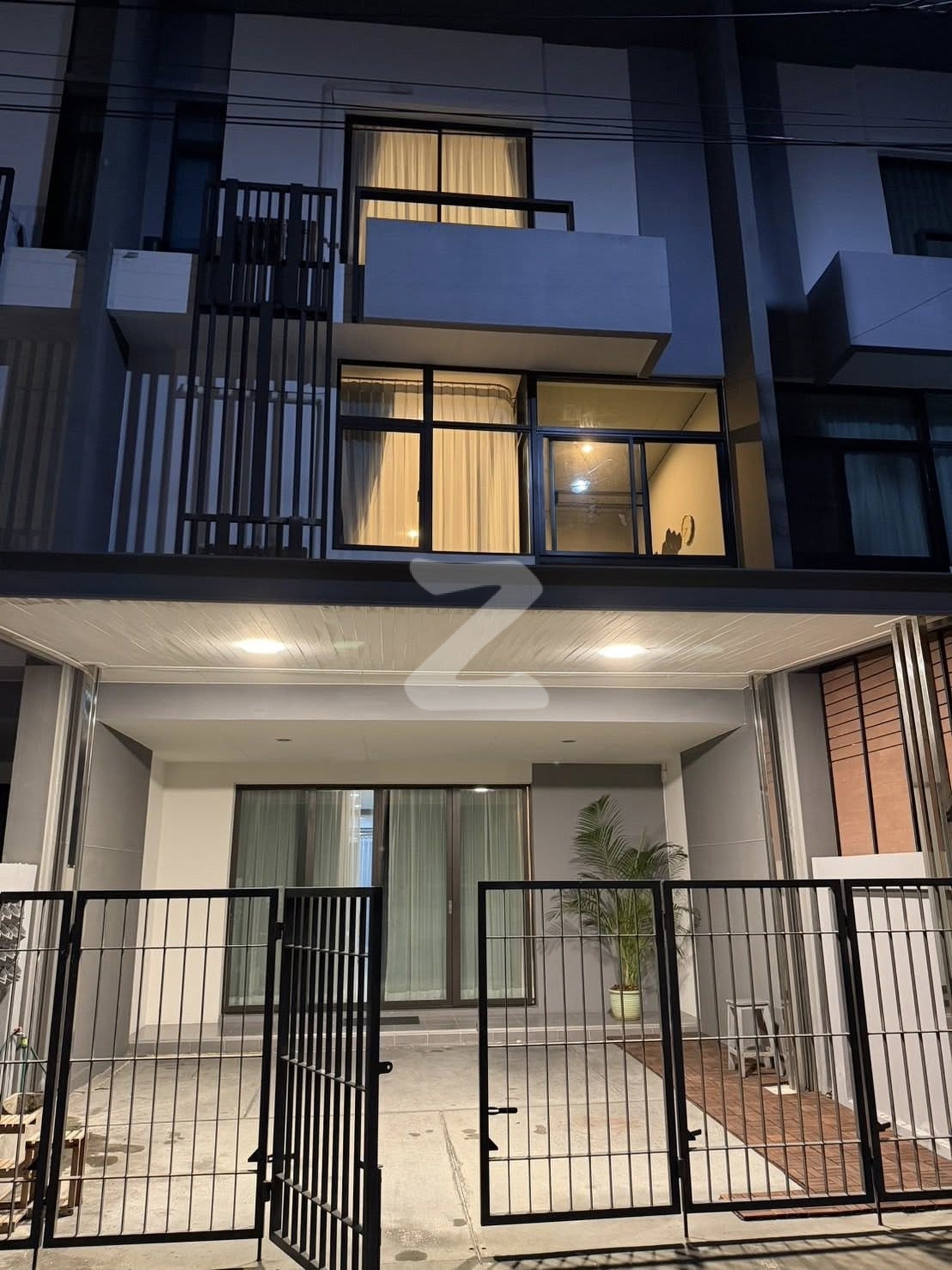 ปล่อยเช่า ทาวโฮม โครงการ Plex residence  ถนน เกษตร-นวมินทร์                                  : เจ้าของให้เช่าเอง (งดรับนายหน้า)