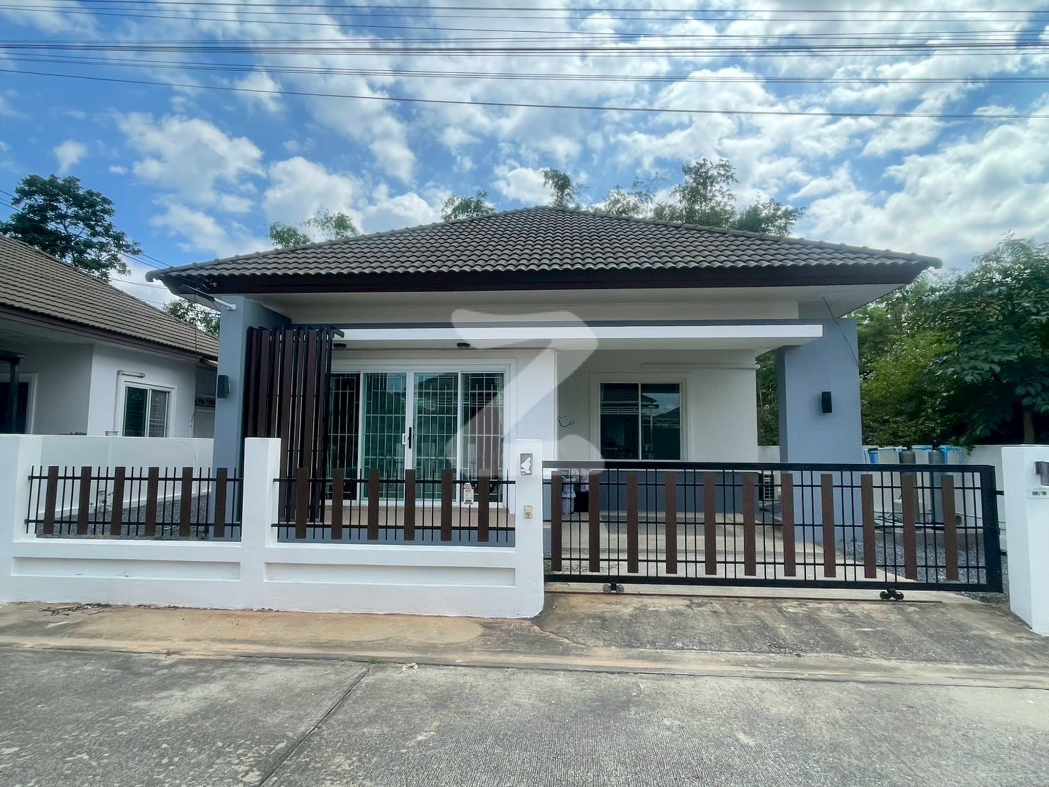 🏡 ขายบ้านเดี่ยว (เจ้าของขายเอง) บ้านสวย พร้อมอยู่ ทำเลดี  หมู่บ้าน เดอะการ์เด้นท์ วิลล่า 2 แยกชาติชาย (สามยอด) : เจ้าของขายเอง (งดรับนายหน้า)