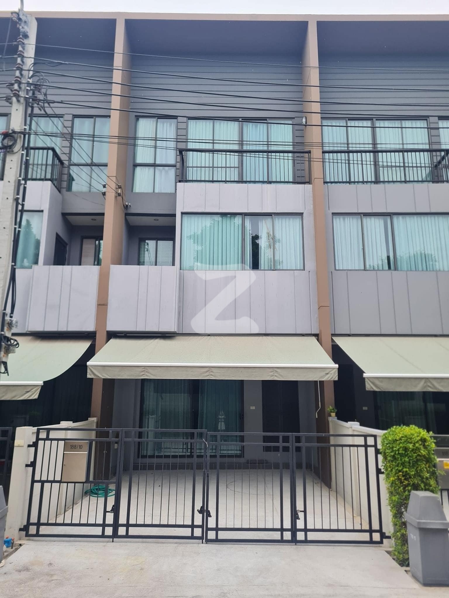 ( Owner Post ) 📣ทาวน์โฮม 3 ชั้นให้เช่า!  ม.กลางเมือง-วัชรพล ถนนสุขาภิบาล 5                + : เจ้าของให้เช่าเอง (งดรับนายหน้า)