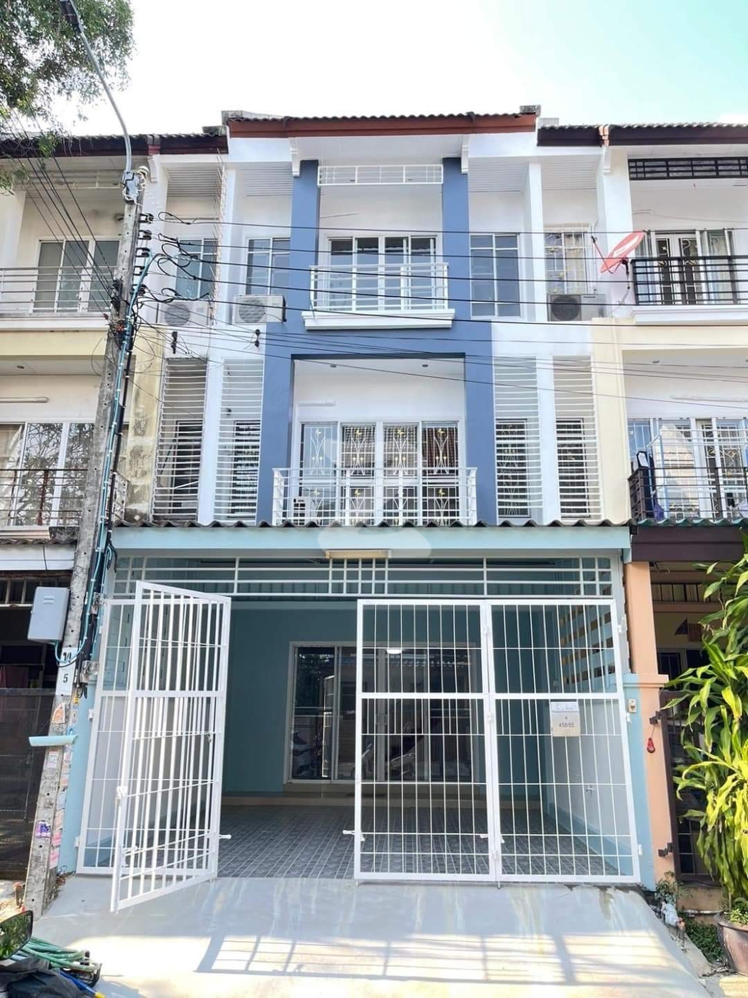 ทาวน์โฮม3ชั้น เจ้าของขายเอง หมู่บ้านธนาภิรมย์ ซอย5 เพชรเกษม69                              : เจ้าของขายเอง (งดรับนายหน้า)