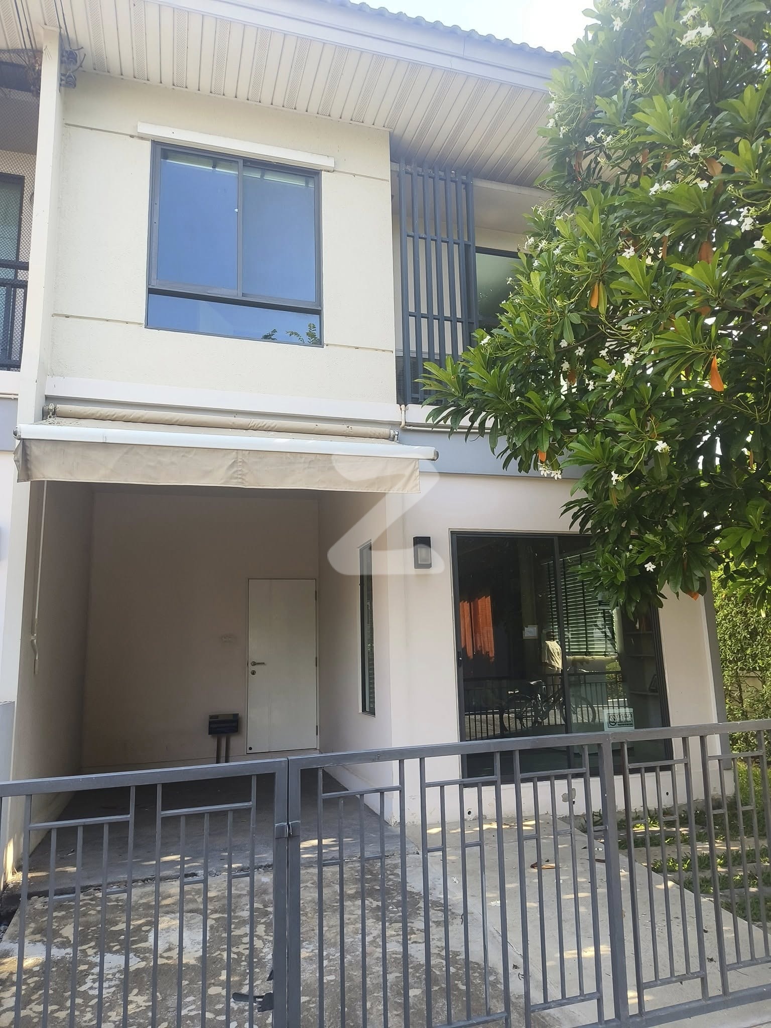 ✅️ขาย 3.9 ล้านบาท ต่อรองได้ เจ้าของขายเอง 🏡เป็นบ้านตัวอย่าง พร้อมเข้าอยู่ หลังมุม ใกล้สวนโครงการ ✨ : เจ้าของขายเอง (งดรับนายหน้า)