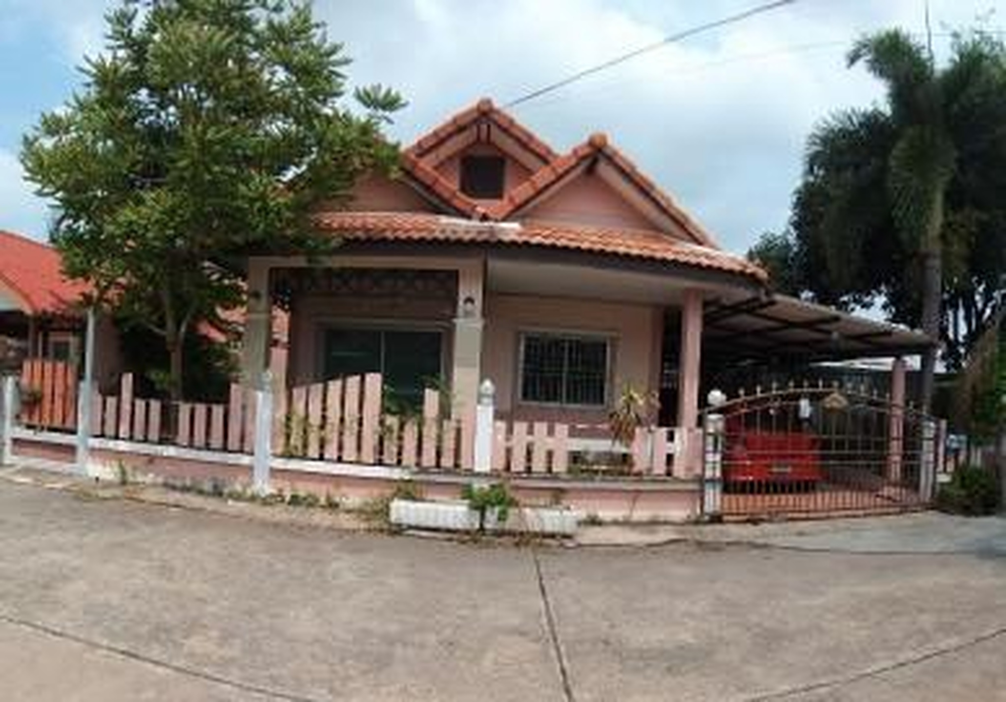 ทรัพย์สถาบันโดย GHB บ้านเดี่ยว บูรพา2 (Chonlaporn Village)