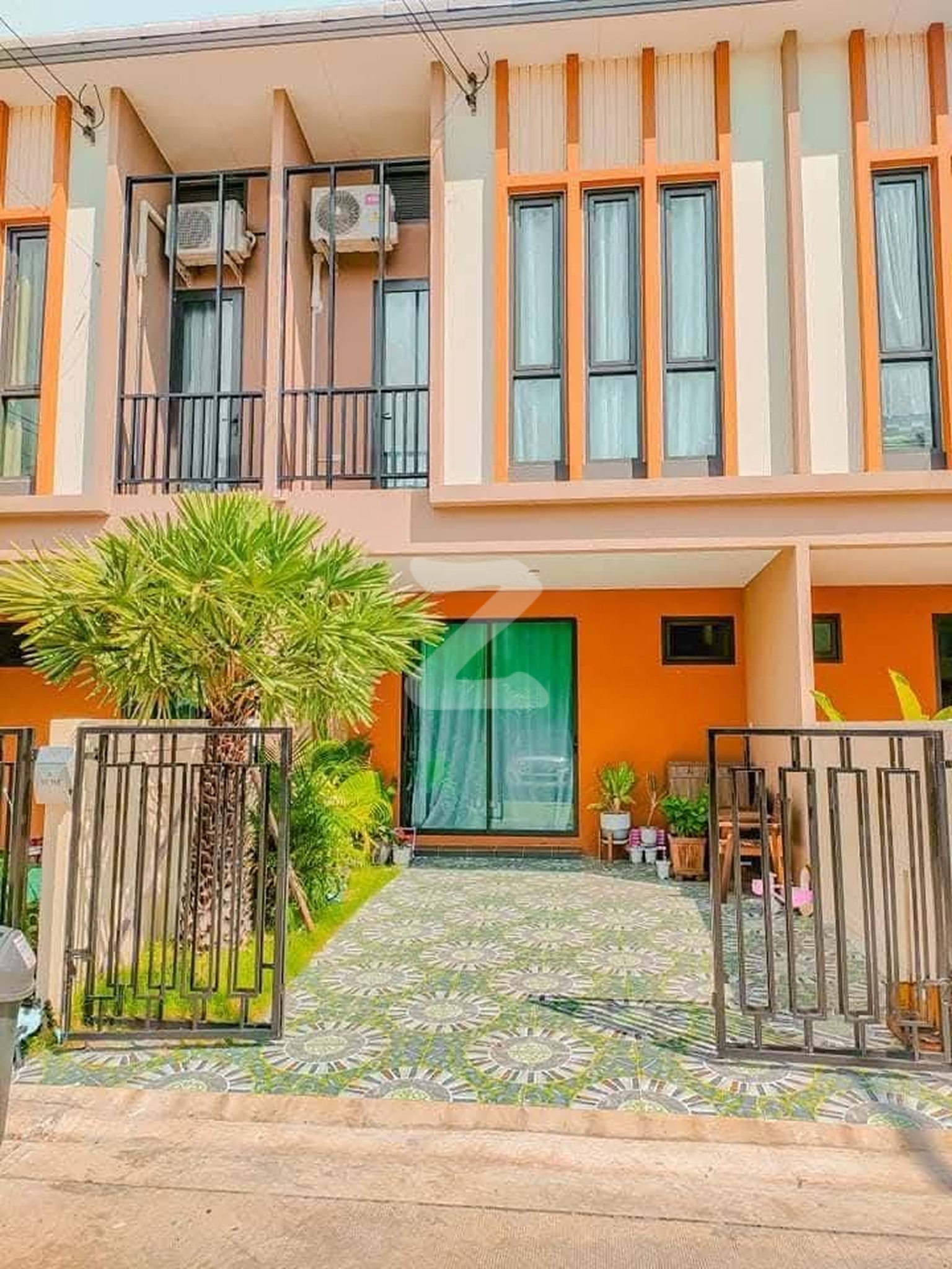 📍 ทาวน์โฮม 2 ชั้น หมู่บ้านภูริ วงแหวน-รังสิต (คลอง 6) 🚗 ใกล้ ม.ราชมงคลธัญบุรี เพียงไม่กี่นาที! 💥 เจ้าของปล่อยเอง #ไม่ผ่านนายหน้า ‼️ ยังว่างอยู่ ‼️ : เจ้าของให้เช่าเอง (งดรับนายหน้า)