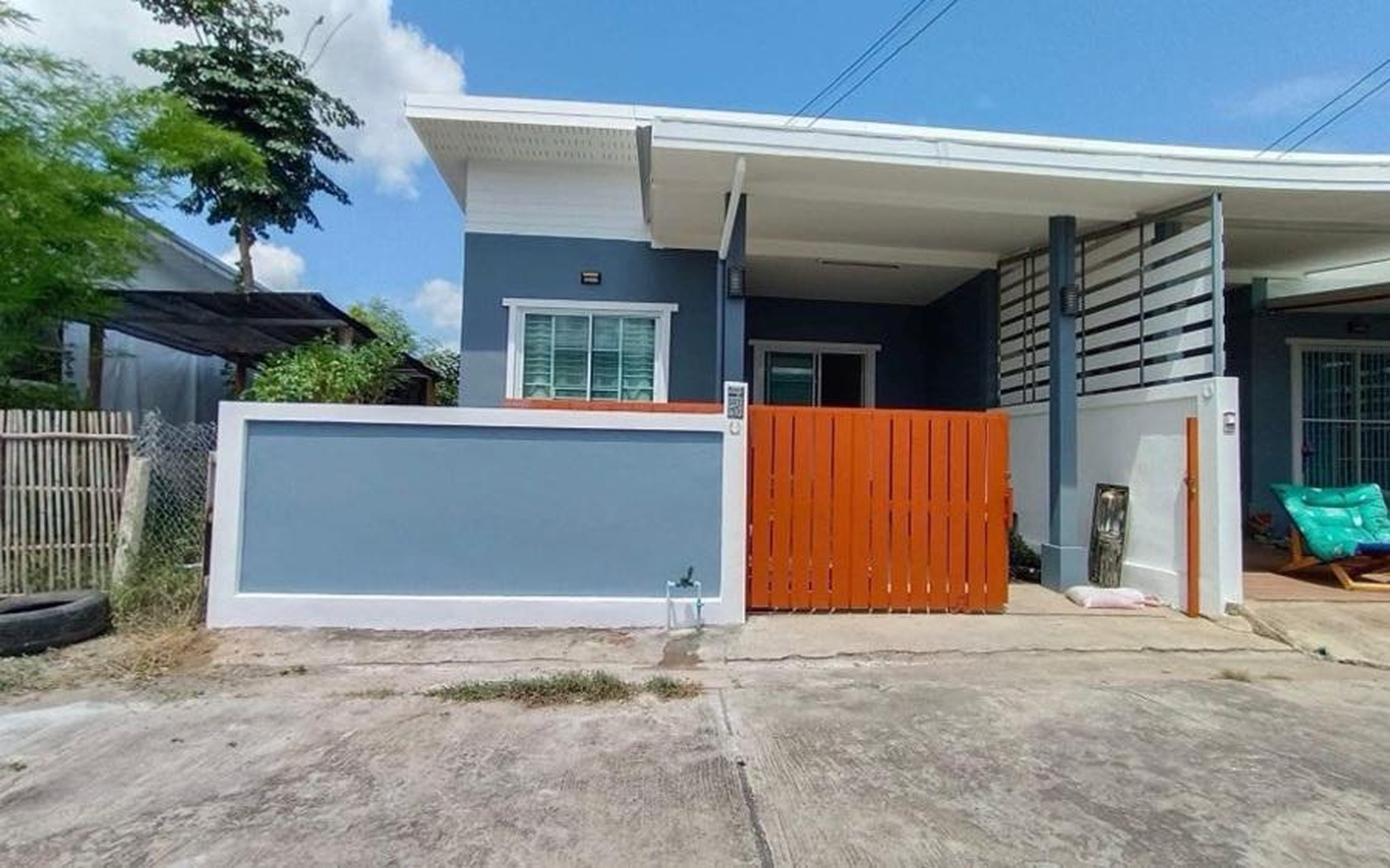 ทรัพย์สถาบันโดย GHB ทาวน์เฮาส์ ซอย5 บ้านทับหมาก ถนนบ้านสบตุ๋ย