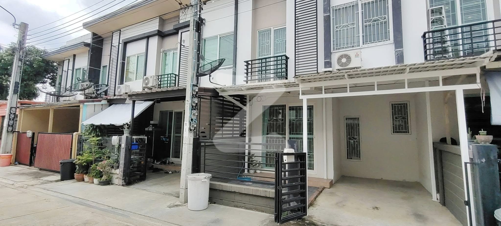 Owner Post...หมู่บ้านกัสโต้สาทร-ตากสิน ถนนเทอดไท                                   : เจ้าของให้เช่าเอง (งดรับนายหน้า)