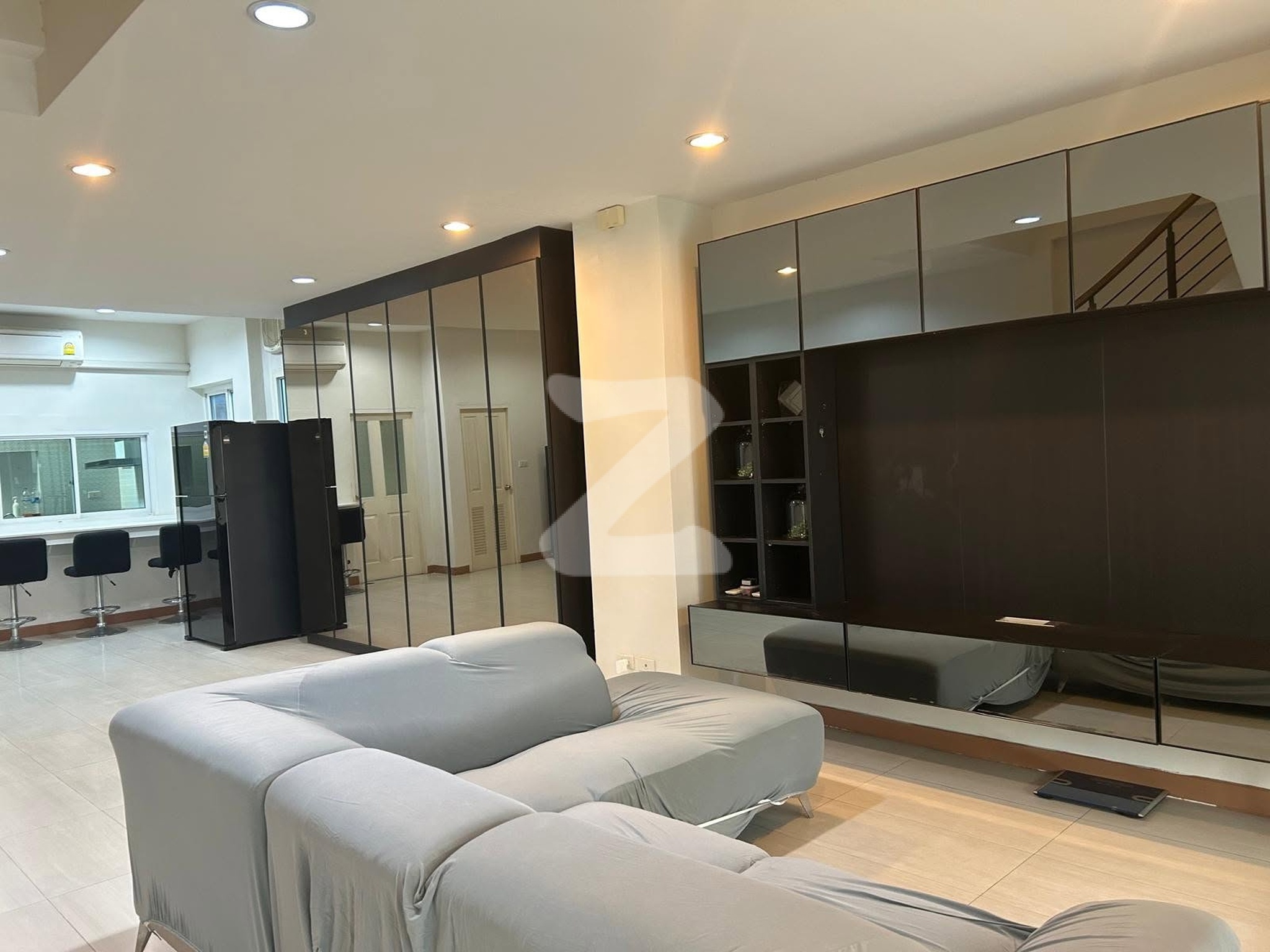 📌🏡Owner เจ้าของโพสต์เอง 🏡 📌 TownHome FOR RENT ตรงข้ามซีคอนสแควร์​-ตลาดนัดรถไฟ- พาราไดซ์ พาร์ค และ รถไฟฟ้า MRT 🚉 สวนหลวง ร.9 (สายสีเหลือง) 5 mins  : เจ้าของให้เช่าเอง (งดรับนายหน้า)