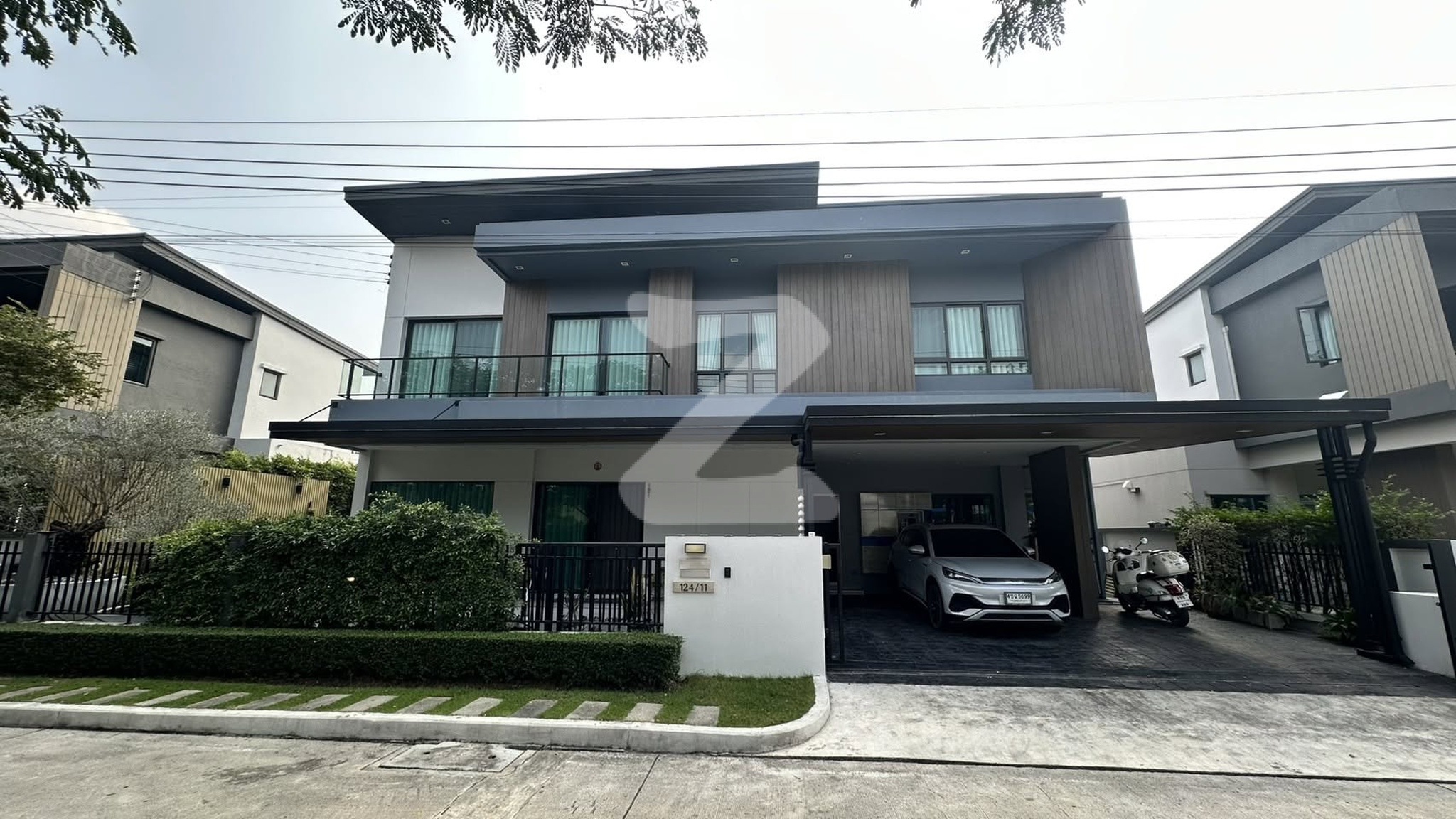🏡 ขายด่วน บ้านเดี่ยว 2 ชั้น หมู่บ้านเวนิวไอดี มอเตอร์เวย์-พระราม 9 เดินทางสะดวก ใกล้สุวรรณภูมิ ใกล้ทางขึ้นด่วน : เจ้าของขายเอง (งดรับนายหน้า)
