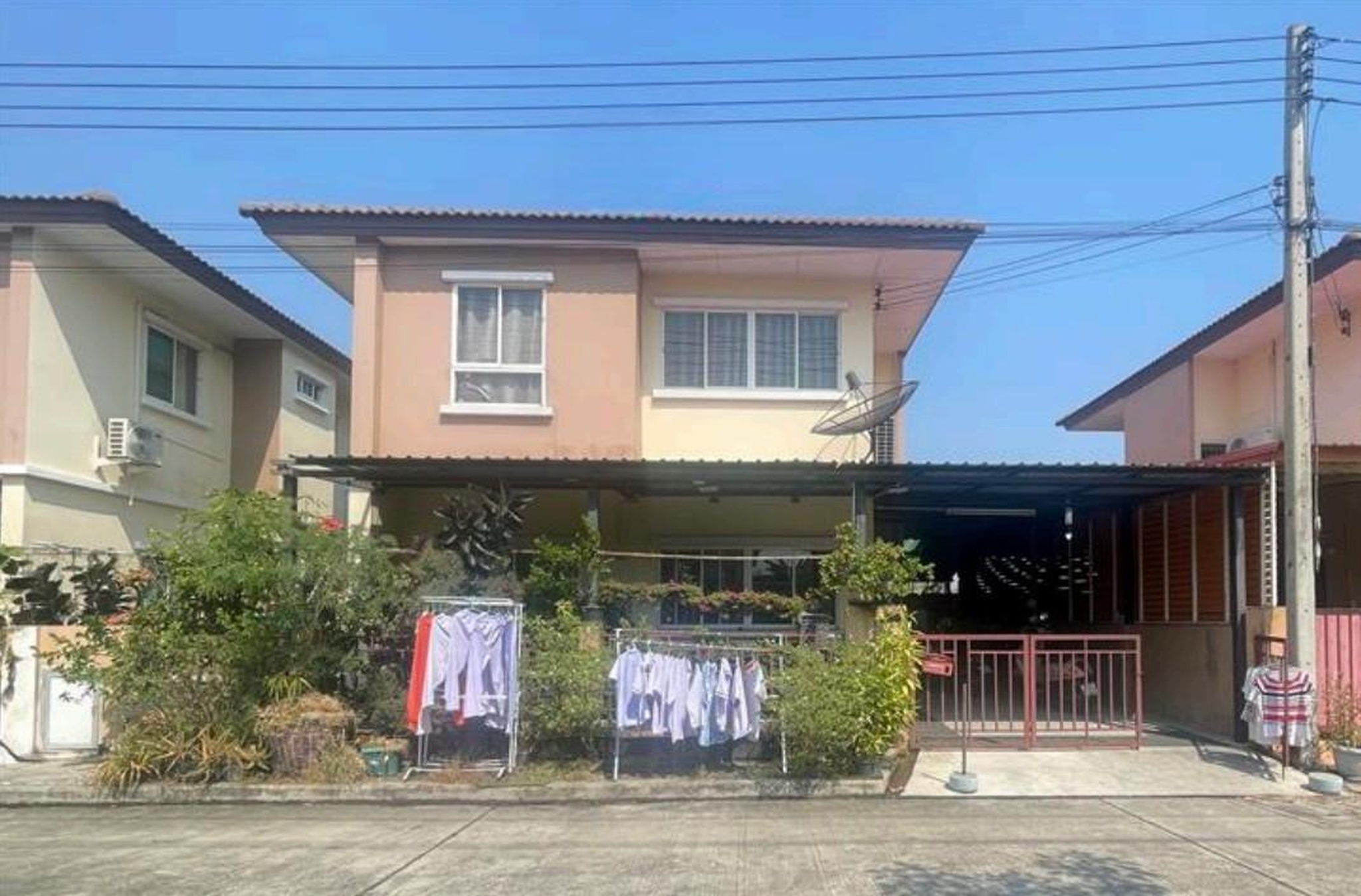 ทรัพย์สถาบันโดย GHB บ้านแฝด วราภิรมย์ 2 (Baan Varapirom Lumlukka Klong 3)