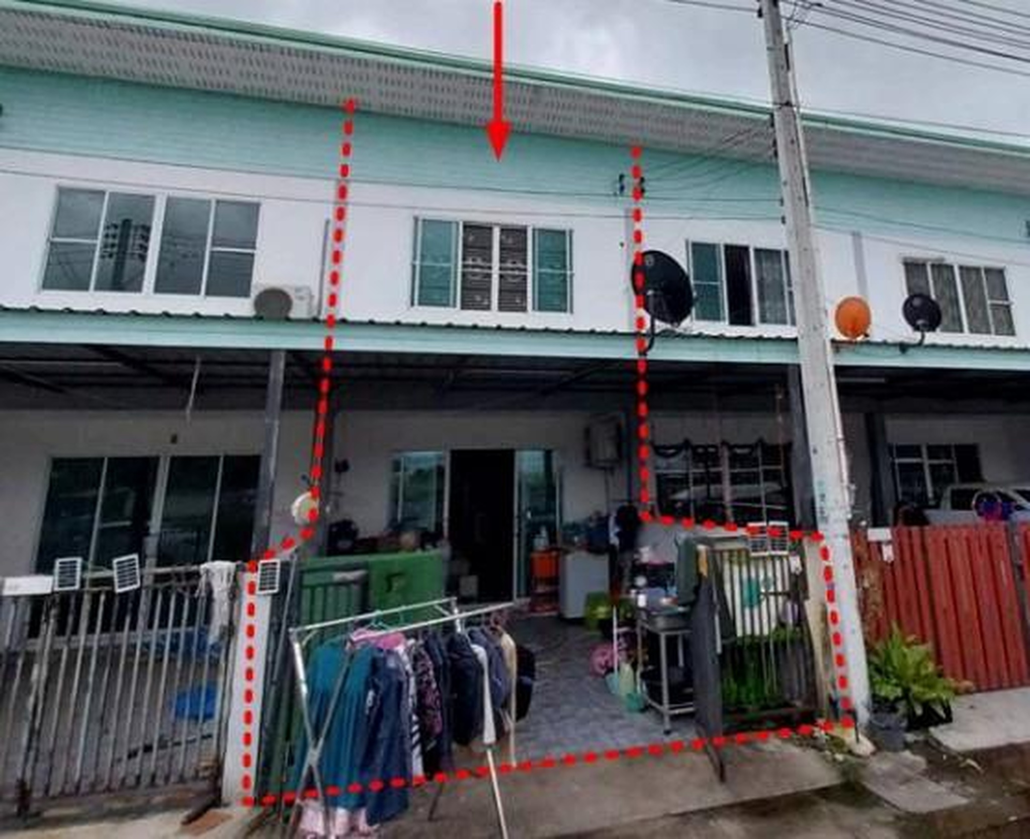 ทรัพย์สถาบันโดย GHB ทาวน์เฮาส์ ถนนห้วยปราบ-พันเสด็จใน