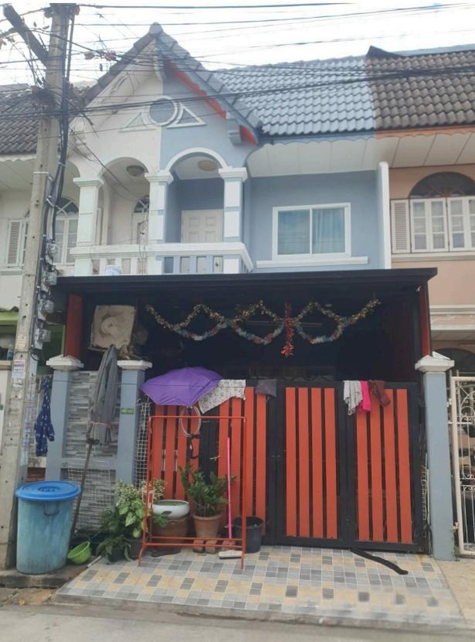 ทรัพย์สถาบันโดย GHB ทาวน์เฮาส์ เสนาวิลล่า 9 (Sena Villa 9)