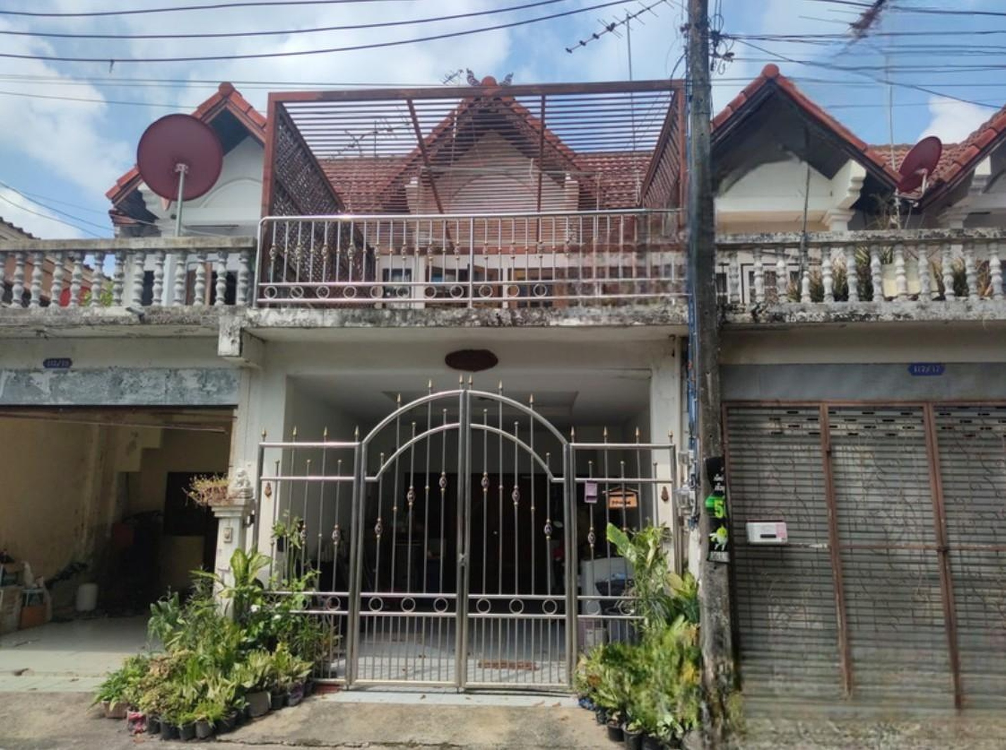 ทรัพย์สถาบันโดย GHB ทาวน์เฮาส์ ซอยเจริญทรัพย์ ถนนรังสิต-นครนายก