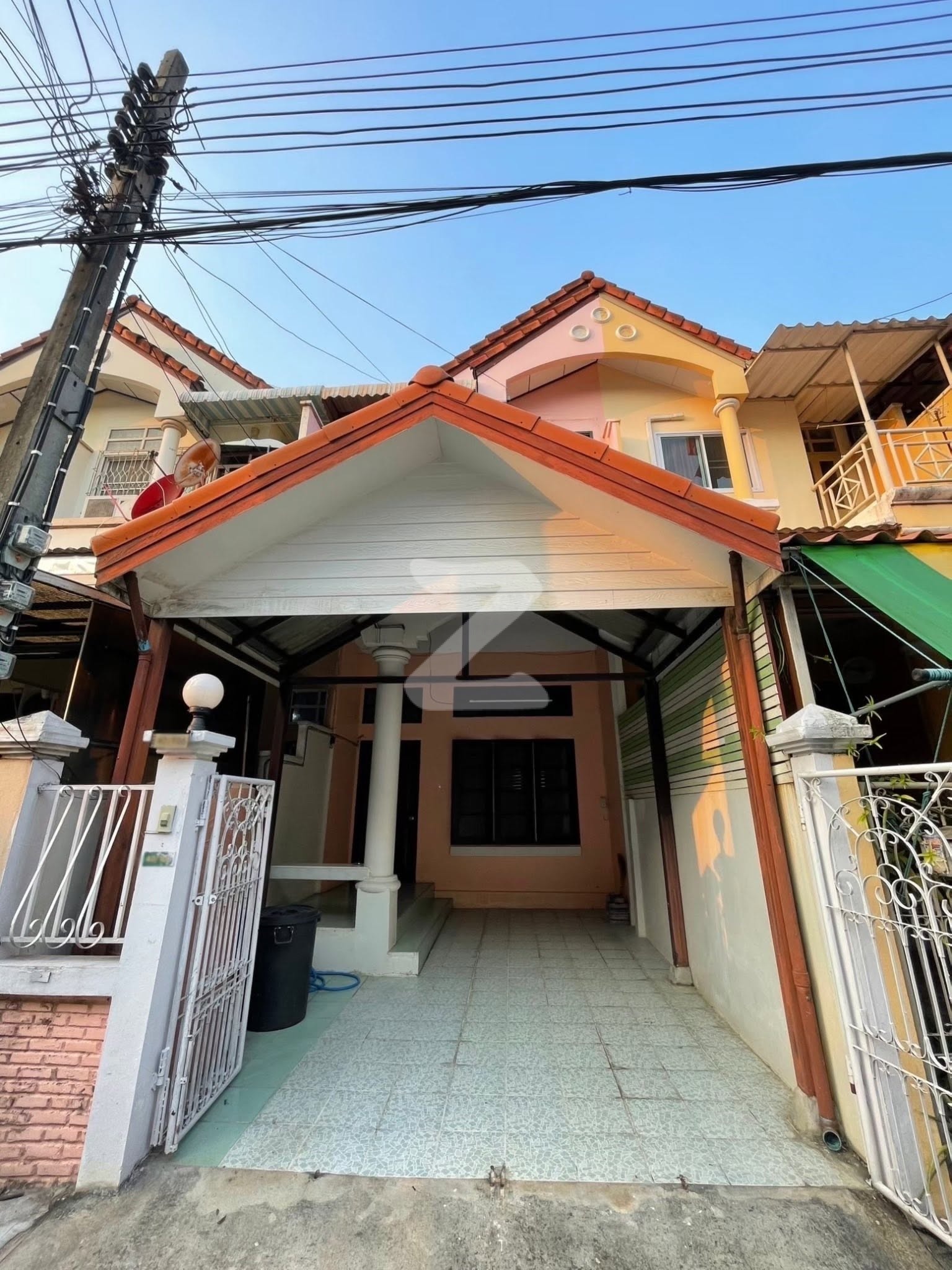 📍ขายด่วน📍เจ้าของขายเอง ทาวน์เฮ้าส์ 3 ชั้น หมู่บ้านเสนาวิลลา 5                             : เจ้าของขายเอง (งดรับนายหน้า)