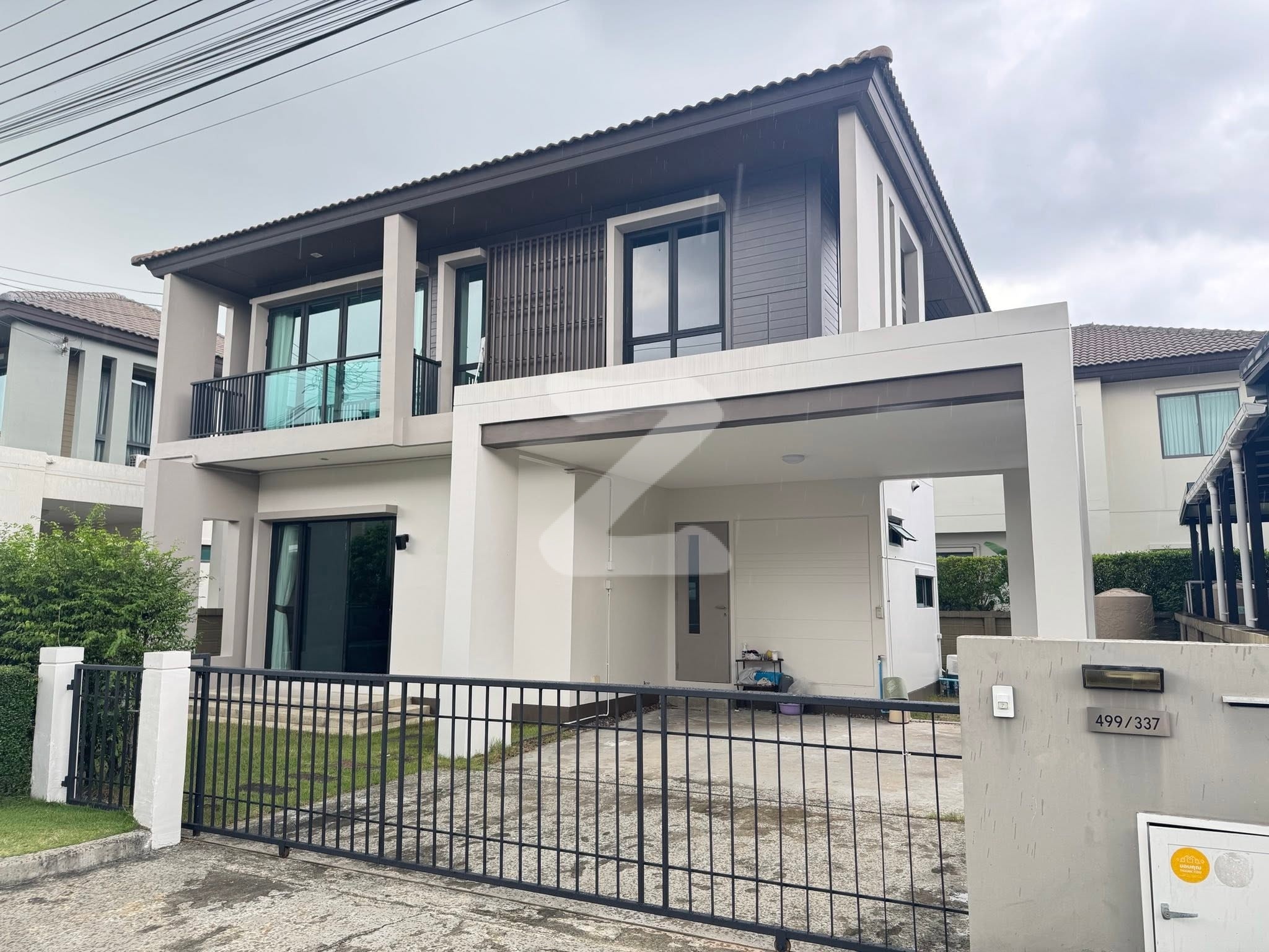 บ้านเราเอง ให้เช่าบ้านเดี่ยวพร้อมเฟอร์นิเจอร์และเครื่องใช้ไฟฟ้า เดือนละ 32,000 บาท  : เจ้าของให้เช่าเอง (งดรับนายหน้า)