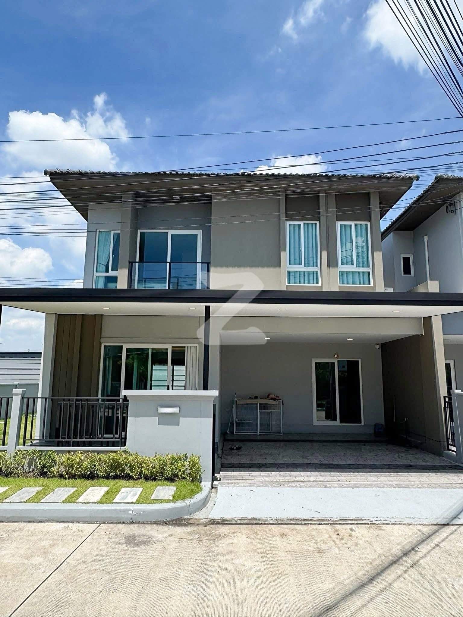 🏡ปล่อยเช่า บ้านแฝด Grande Pleno Mega Bangna  (แกรนด์ พลีโน่ เมกา บางนา)  *ไม่เคยปล่อยเช่า 📌หลังห้างเมกาบางนา เดินทางประมาณ5นาที : เจ้าของให้เช่าเอง (งดรับนายหน้า)