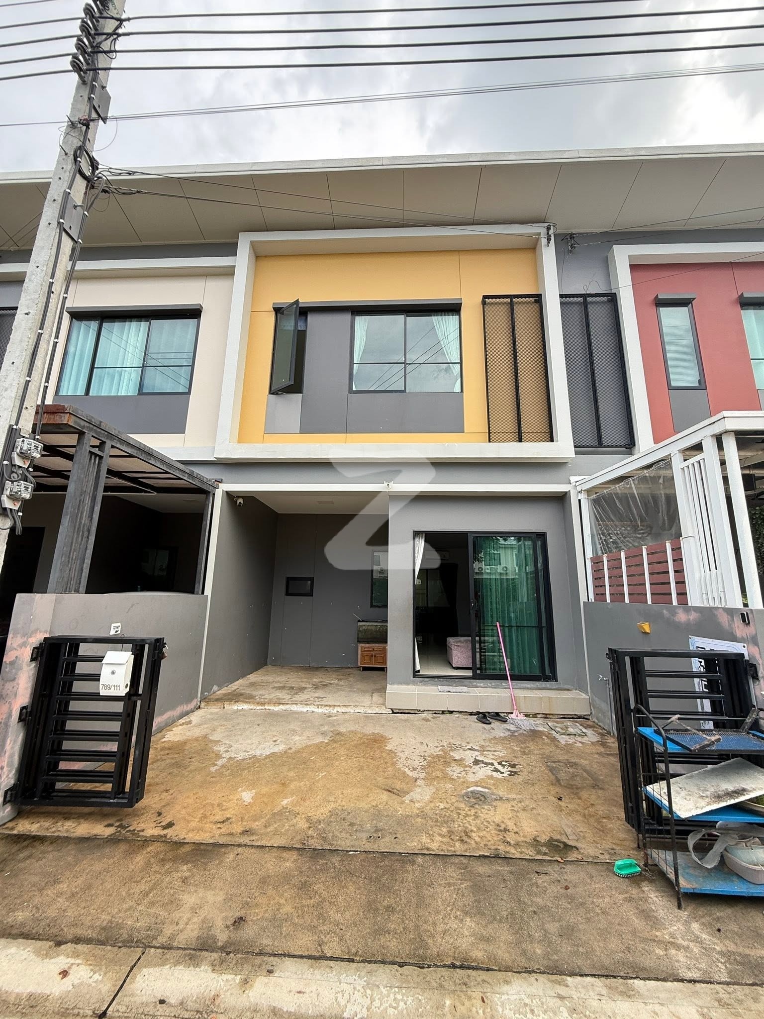 เจ้าของปล่อยเช่าเอง 📌ปล่อยเช่าบ้าน สิริเพลส ประชาอุทิศ 90 ทาวน์โฮม 2 ชั้น สไตล์โมเดิร์นลอฟท์ ขนาด 16.25 ตร.วา : เจ้าของให้เช่าเอง (งดรับนายหน้า)