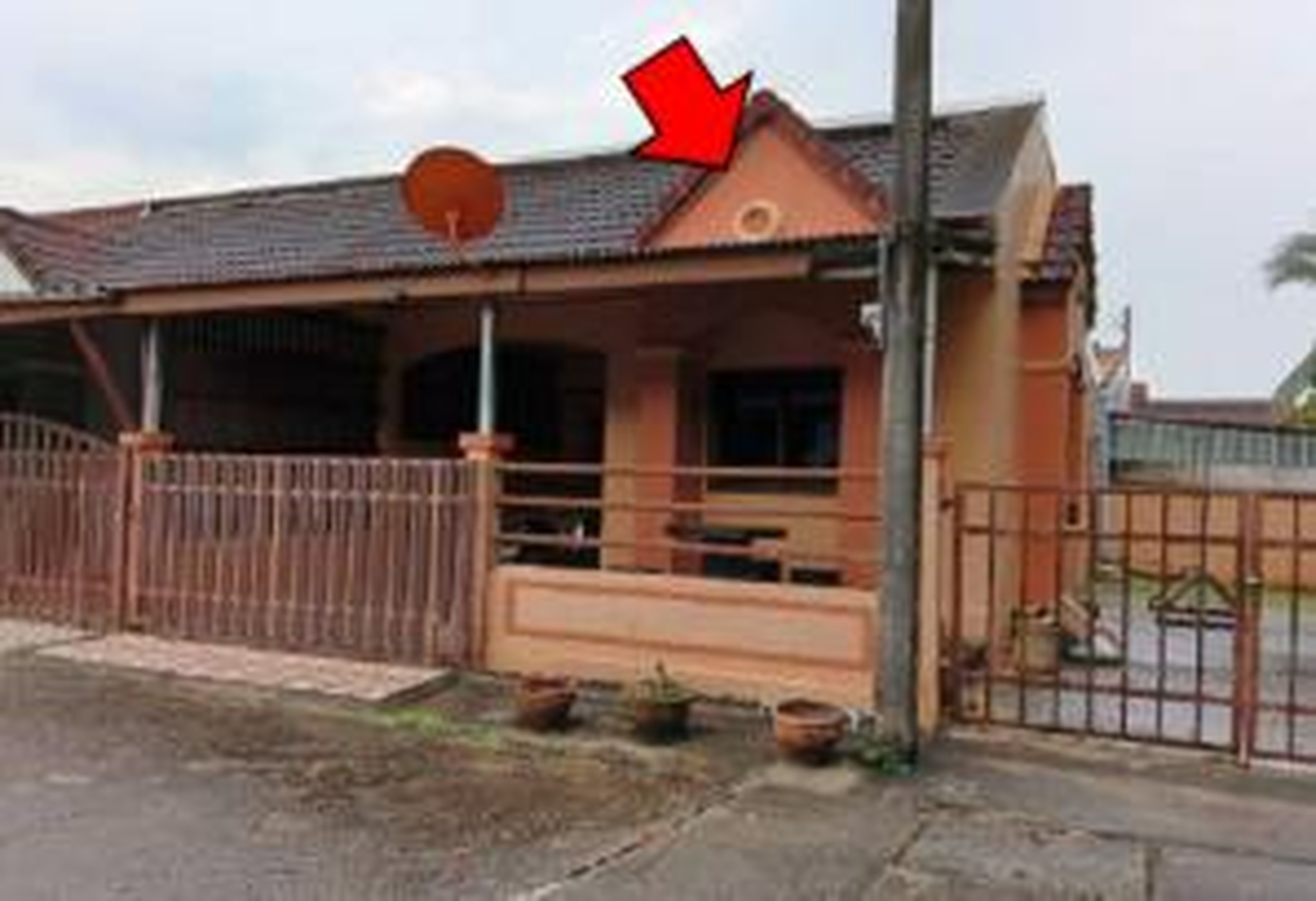 ทรัพย์สถาบันโดย GHB ทาวน์เฮาส์ อิงกมล บ้านพรุ (Baan Ingkamon Baan Phru)