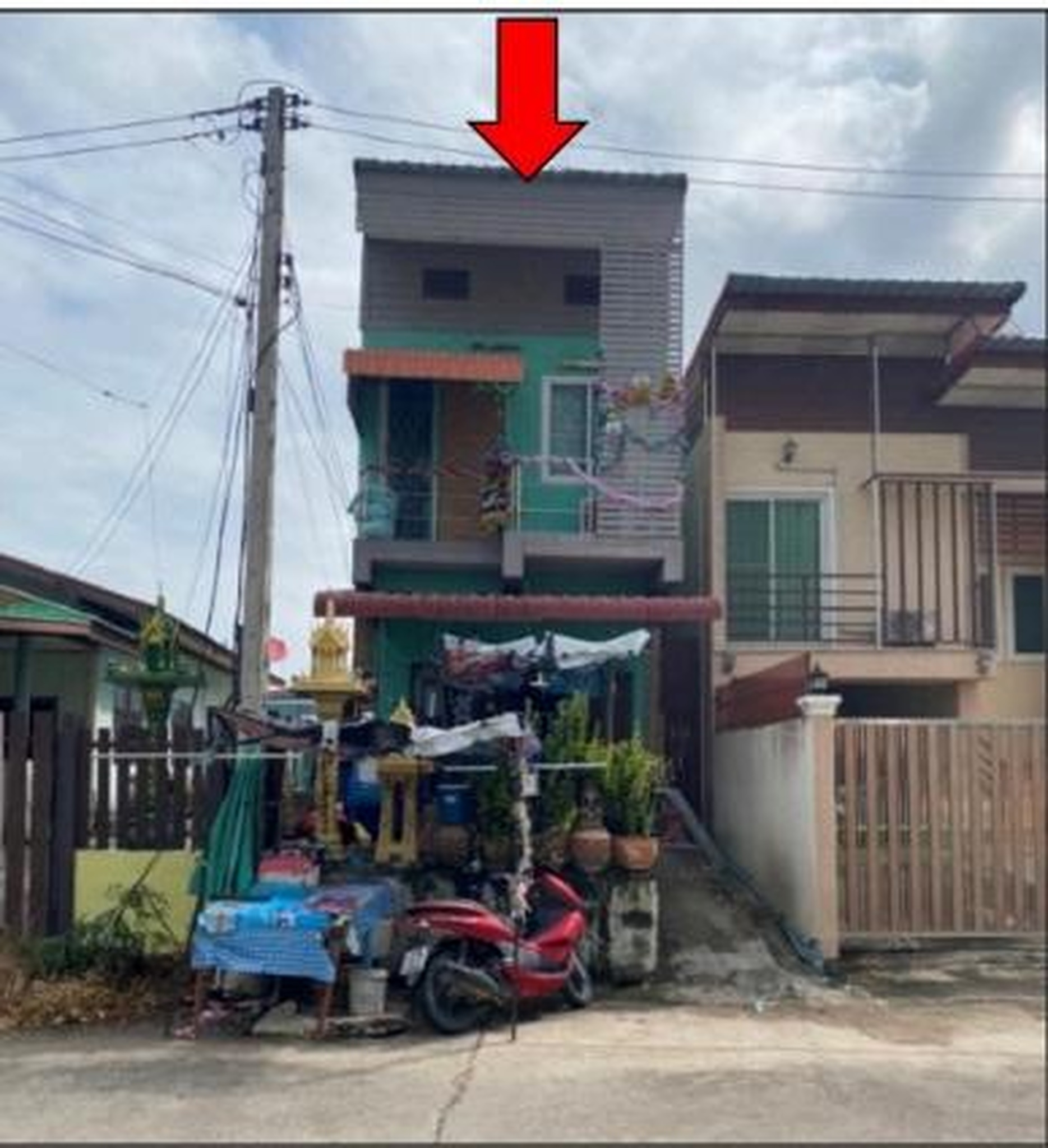 ทรัพย์สถาบันโดย GHB บ้านเดี่ยว ถนนศรีน้ำซึม