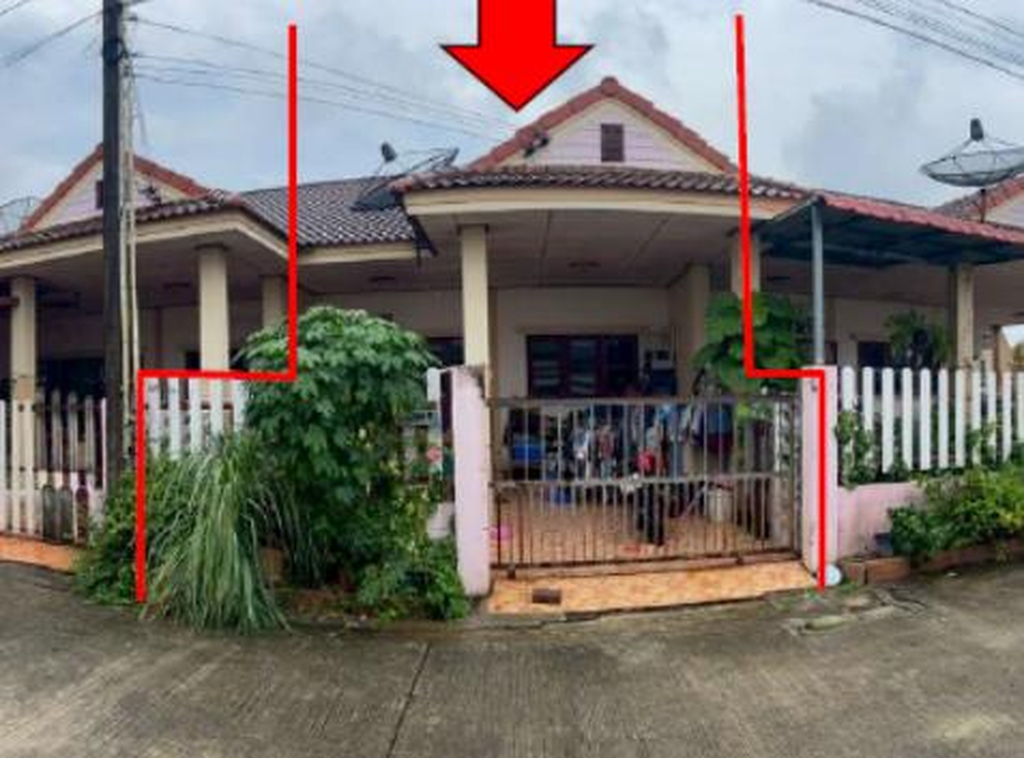 ทรัพย์สถาบันโดย GHB ทาวน์เฮาส์ พาชื่น