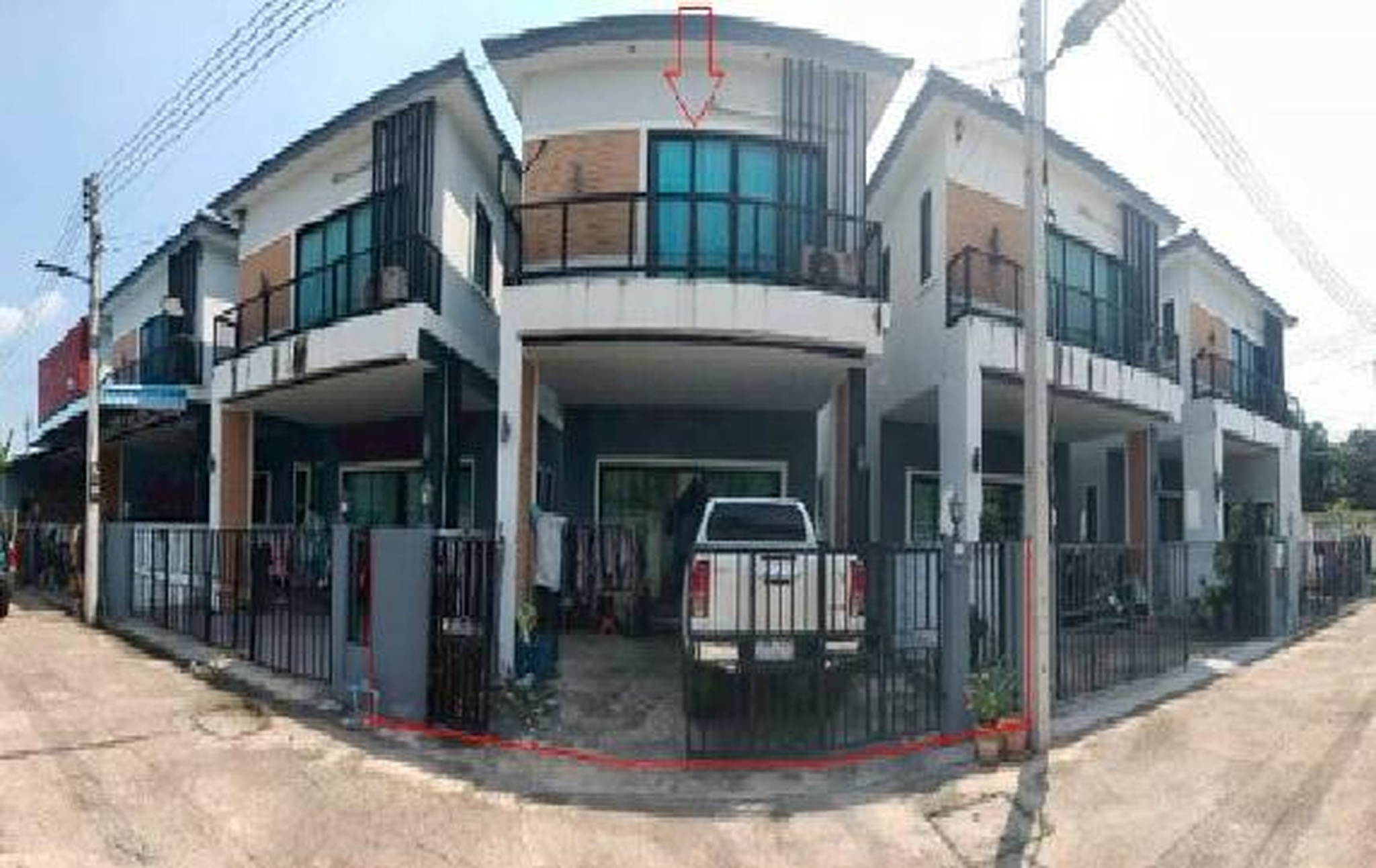 ทรัพย์สถาบันโดย GHB บ้านเดี่ยว แกรนด์ วีว่า