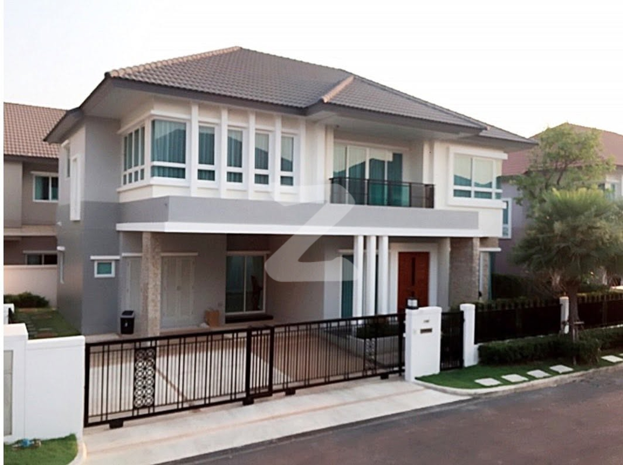 บ้านปล่อยเช่า  โครงการ แกรนด์ บางกอก บูเลอวาร์ดพระราม 9-ศรีนครินทร์ ถนน กรุงเทพกรีฑา              : เจ้าของให้เช่าเอง (งดรับนายหน้า)