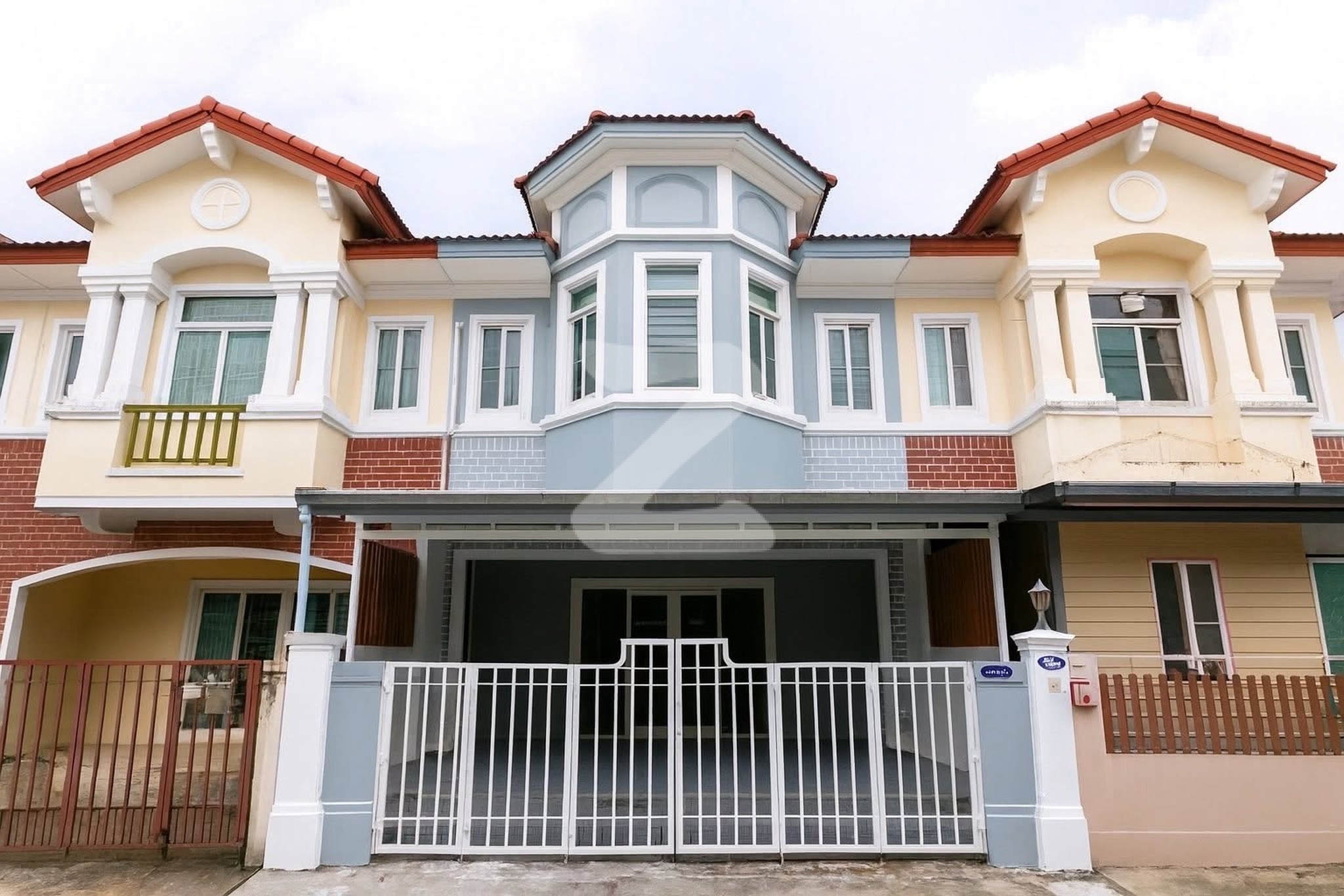ขออนุญาติปล่อยให้เช่า & ขาย ทาวน์เฮาส์ทำเลทอง 🏡 📍 โครงการ The Connect 5 วงแหวน – รามอินทรา : เจ้าของให้เช่าเอง (งดรับนายหน้า)