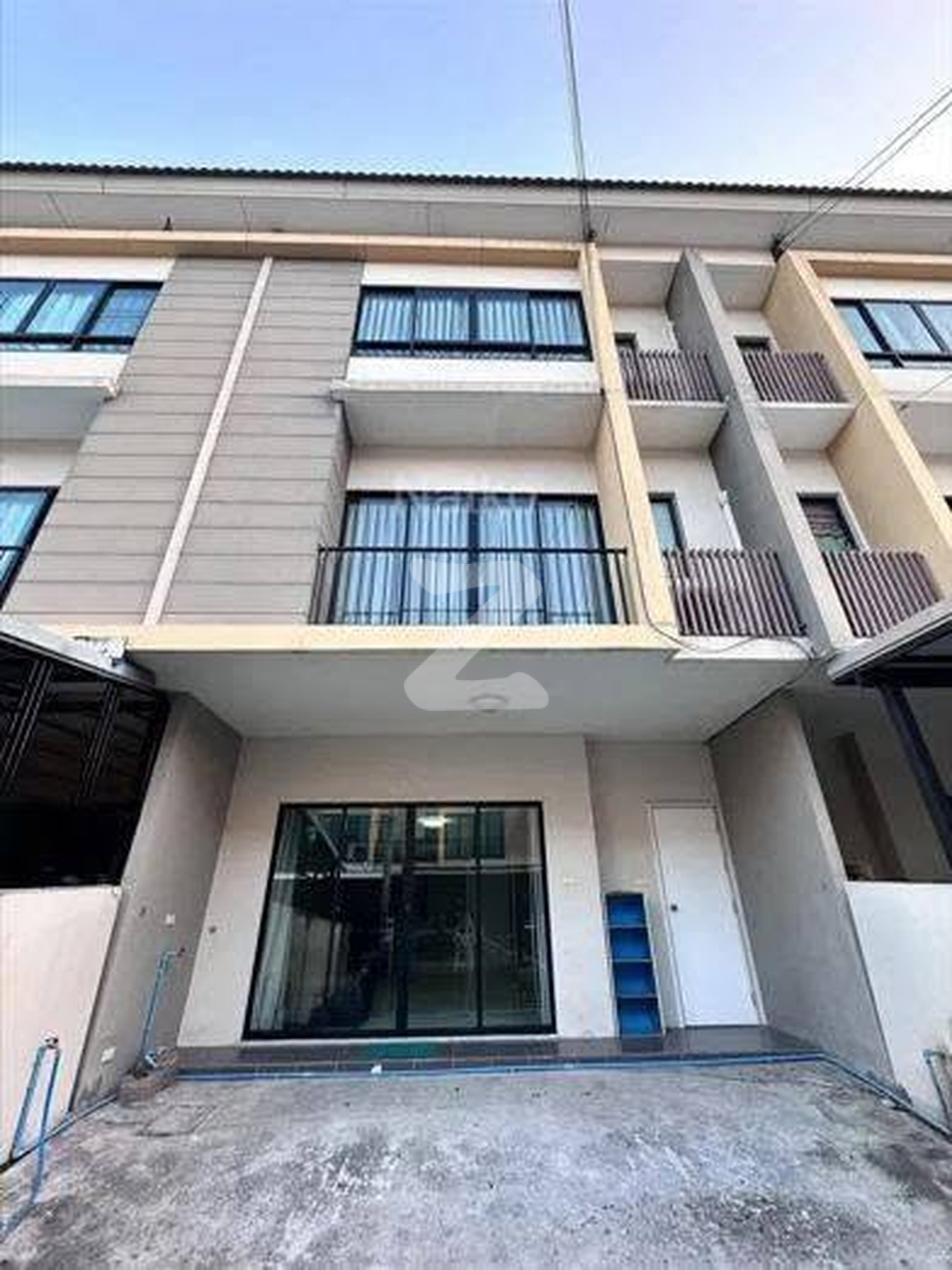 🏡 ขายทาวน์โฮม 3 ชั้น 19 ตร.วา ✨️เดอะ คอนเนค อัพ 3✨️ เฉลิมพระเกียรติ 67 ประเวศ ทำเลดี เดินทางสะดวก ใกล้ Airport Rail Link บ้านทับช้างง : เจ้าของขายเอง (งดรับนายหน้า)