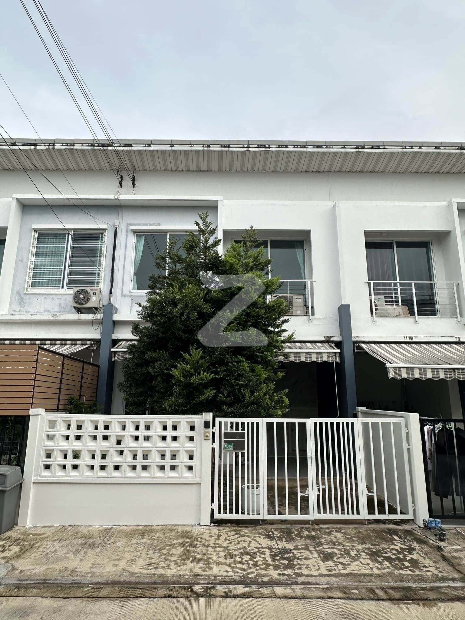 หมู่บ้านเดอะพลีโน่ ซอย สุขสวัสดิ์ 30 / ทาวโฮมส์ /ใกล้ทางด่วน กม.9                                  : เจ้าของขายเอง (งดรับนายหน้า)