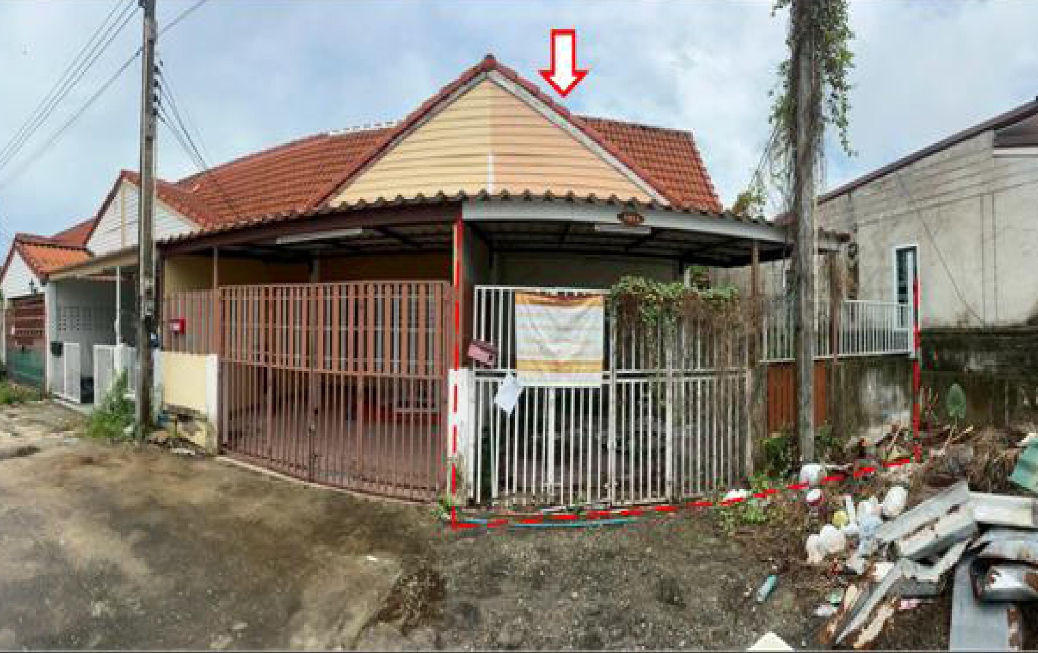 ทรัพย์สถาบันโดย GHB ทาวน์เฮาส์ ภู่มณี (Phumanee House)