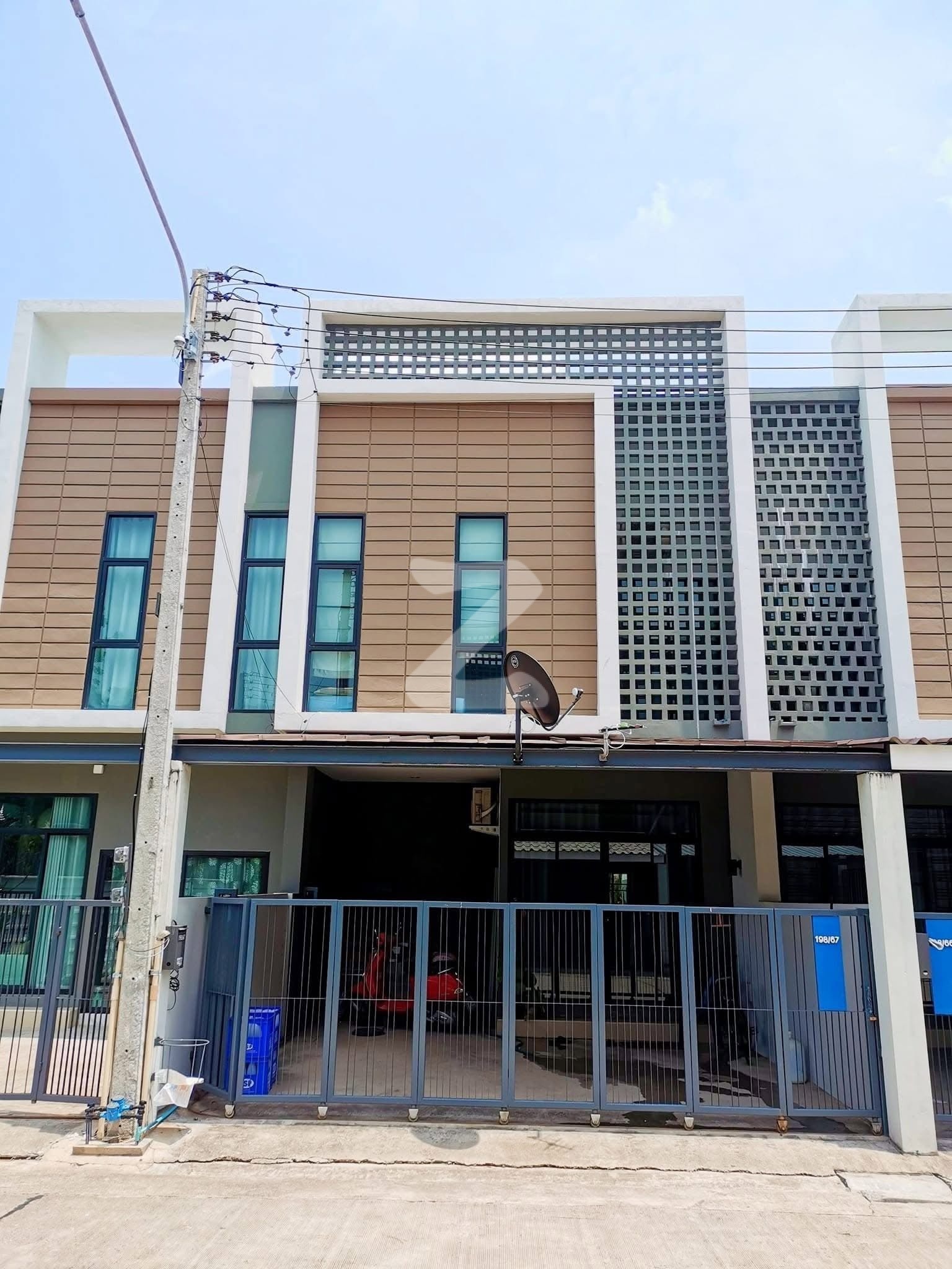 ⭐️ ขายด่วน ทาวน์โฮมสวย ทำเลทอง น้ำไม่ท่วม‼️ ⭐️ 📍 Ornsirin Ville - Donchan (อรสิริน วิลล์ ดอนจั่น)       : เจ้าของให้เช่าเอง (งดรับนายหน้า)