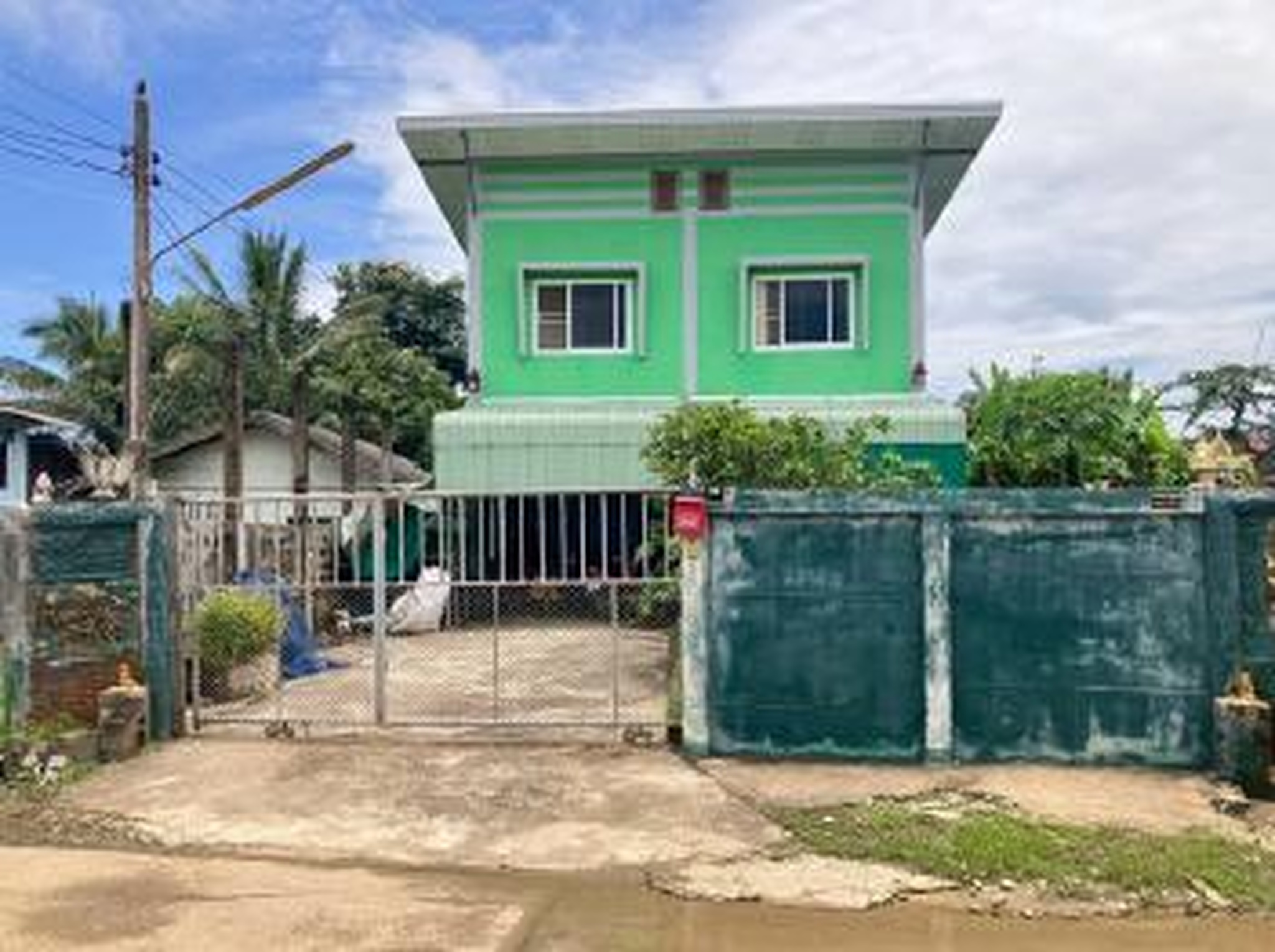 ทรัพย์สถาบันโดย GHB บ้านเดี่ยว ซอยบ้านร้องซ.1 ถนนบ.เหมืองแดง-ทุ่งเกลี