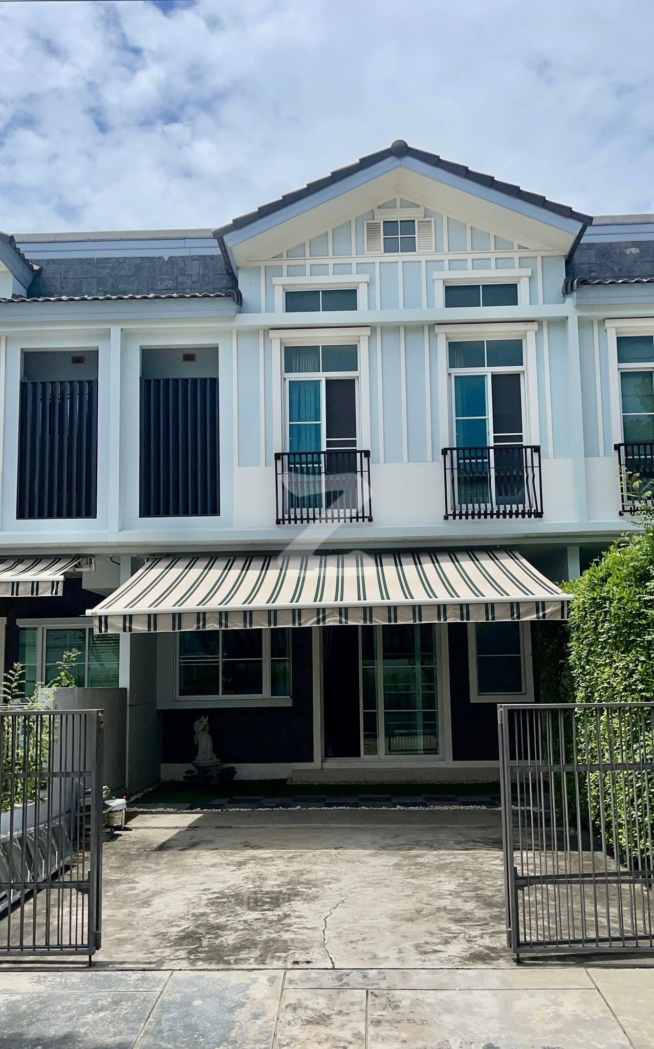 ❤️บ้านทาว์นโฮม ให้เช่า For rent. Towehome ทำเลดี  ในหมู่บ้าน Indy 4 บางนา กม 7 สวยๆ ใหม่มาก รีโนเวทใหม่ พร้อมเฟอร์นิเจอร์ใหม่ พร้อมเข้าอยู่       : เจ้าของให้เช่าเอง (งดรับนายหน้า)