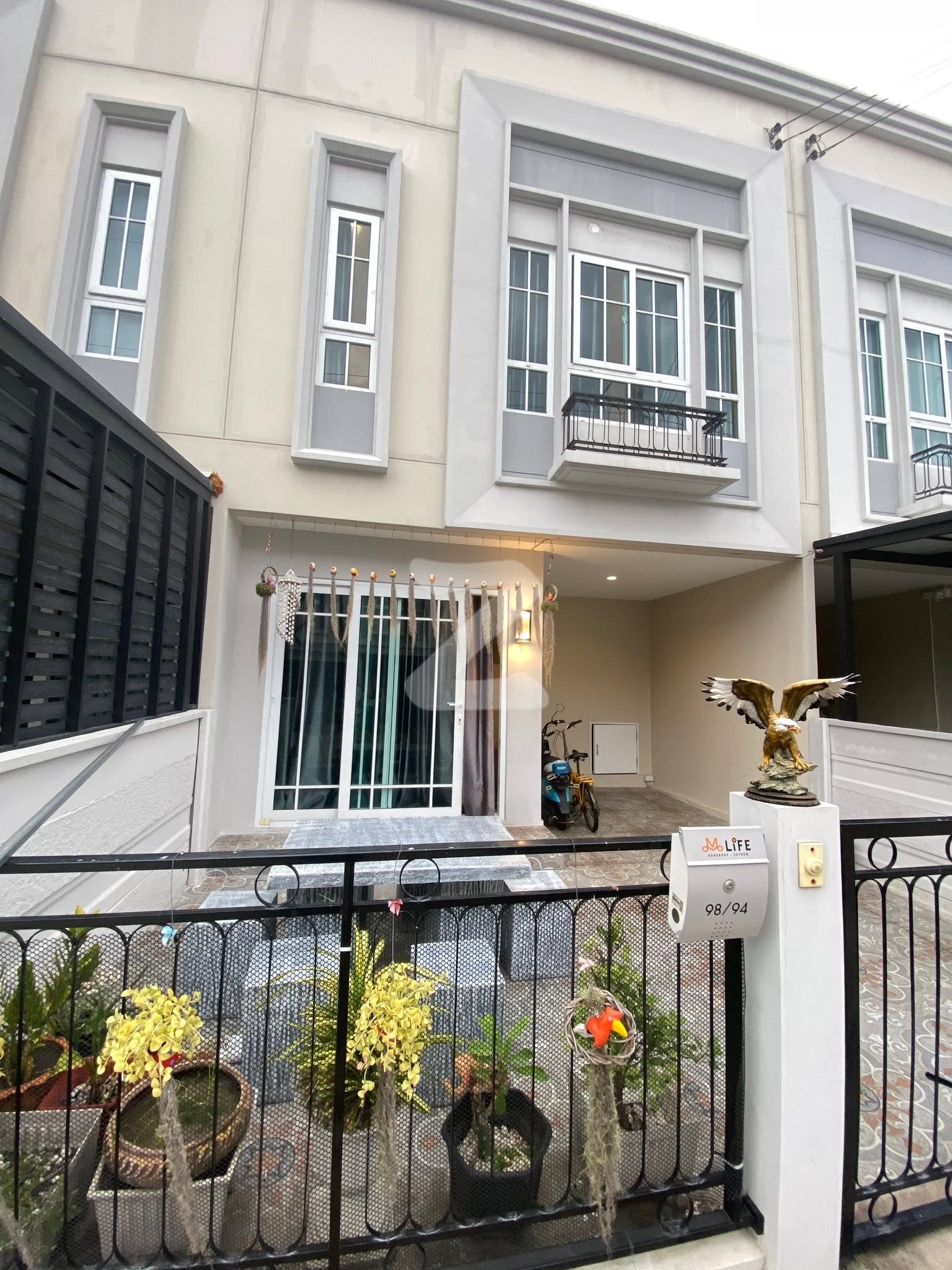 🏡ให้เช่าบ้านทาวน์โฮมทำเลดี ถนนกาญจนาภิเษก (เจ้าของปล่อยเอง) บ้านใหม่มาก🌈 เลี้ยงสัตว์ได้ค่ะ    : เจ้าของให้เช่าเอง (งดรับนายหน้า)