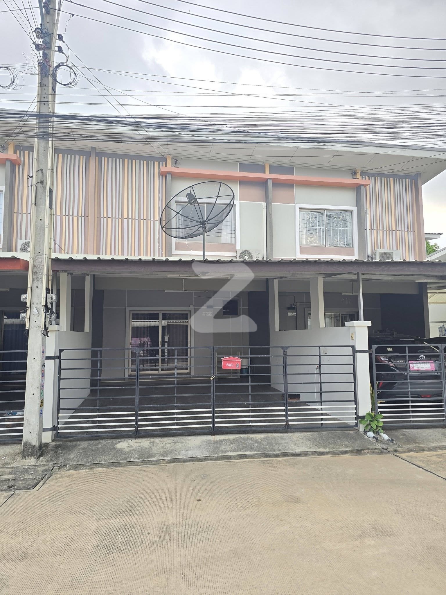 เจ้าของปล่อยเช่าเอง ทาวน์โฮมหมู่บ้านไลฟ์ชิตี้ (บ่อวิน) Life City Park Bowin : เจ้าของให้เช่าเอง (งดรับนายหน้า)
