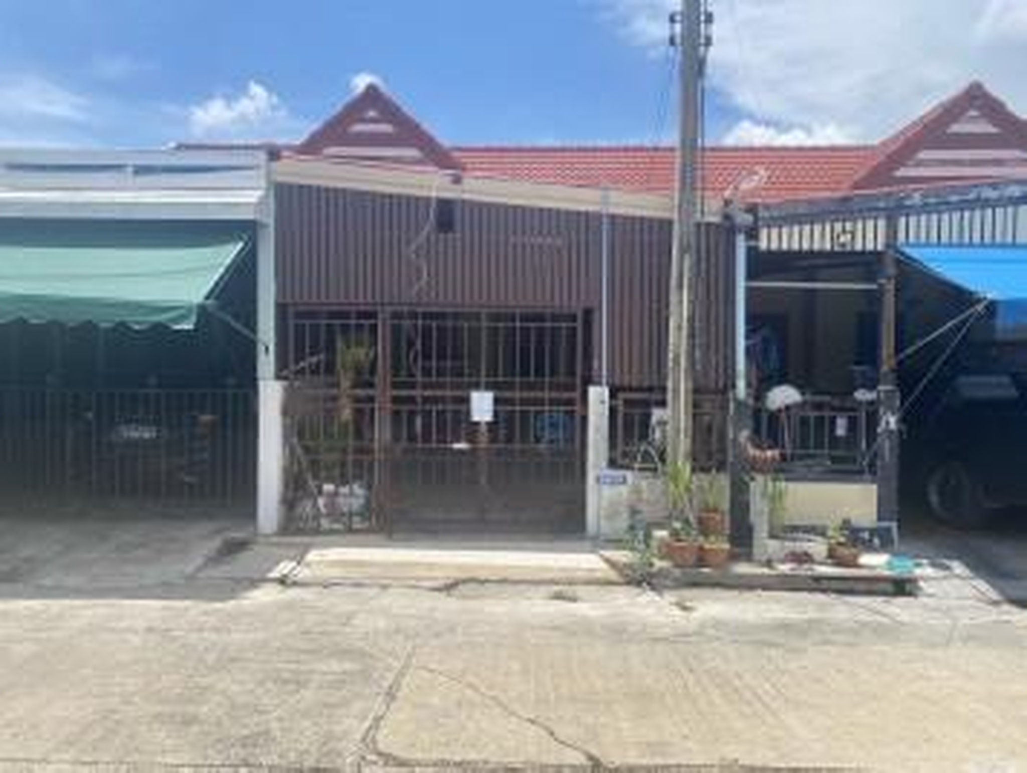 ทรัพย์สถาบันโดย GHB ทาวน์เฮาส์ สายรุ้งวิลล่า (Sai Rung Villa)