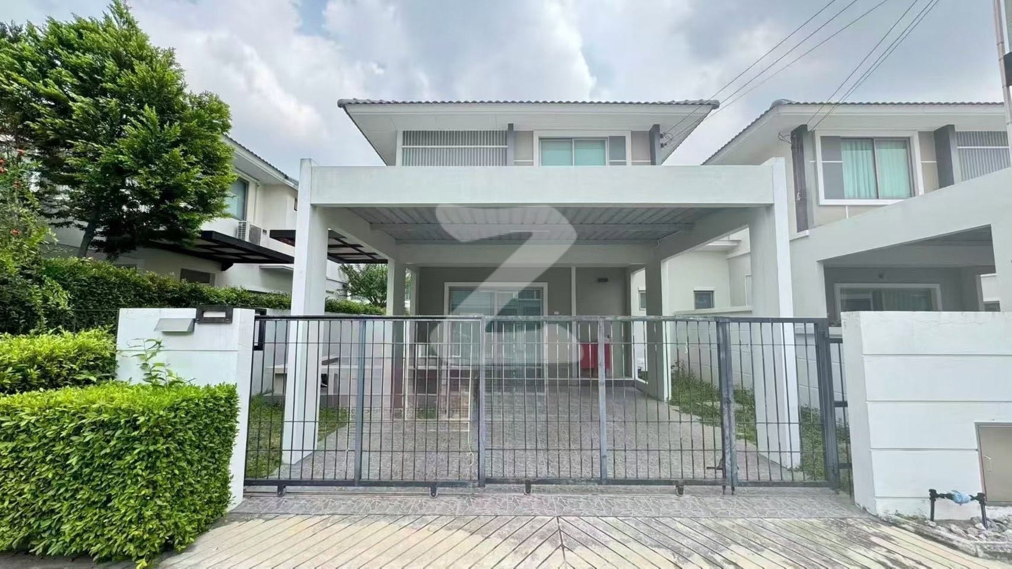 🎊ขายบ้าน🎊 ไลฟ์ อิน เดอะ การ์เด้น โรงโป๊ะ-มอเตอร์เวย์ Life in the garden Rongpo-Motorway 🏡 ขายบ้านแฝด 2 ชั้น เจ้าของขายเอง พร้อมอยู่ : เจ้าของขายเอง (งดรับนายหน้า)