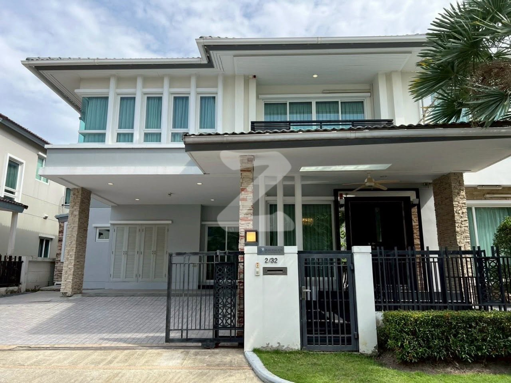 บ้านเดี่ยวหรูให้เช่า เจ้าของบ้านโพสต์เอง 🏠 หมู่บ้านแกรนด์บางกอกบลูเลอวาร์พระราม 9-ศรีนครินทร์     : เจ้าของให้เช่าเอง (งดรับนายหน้า)