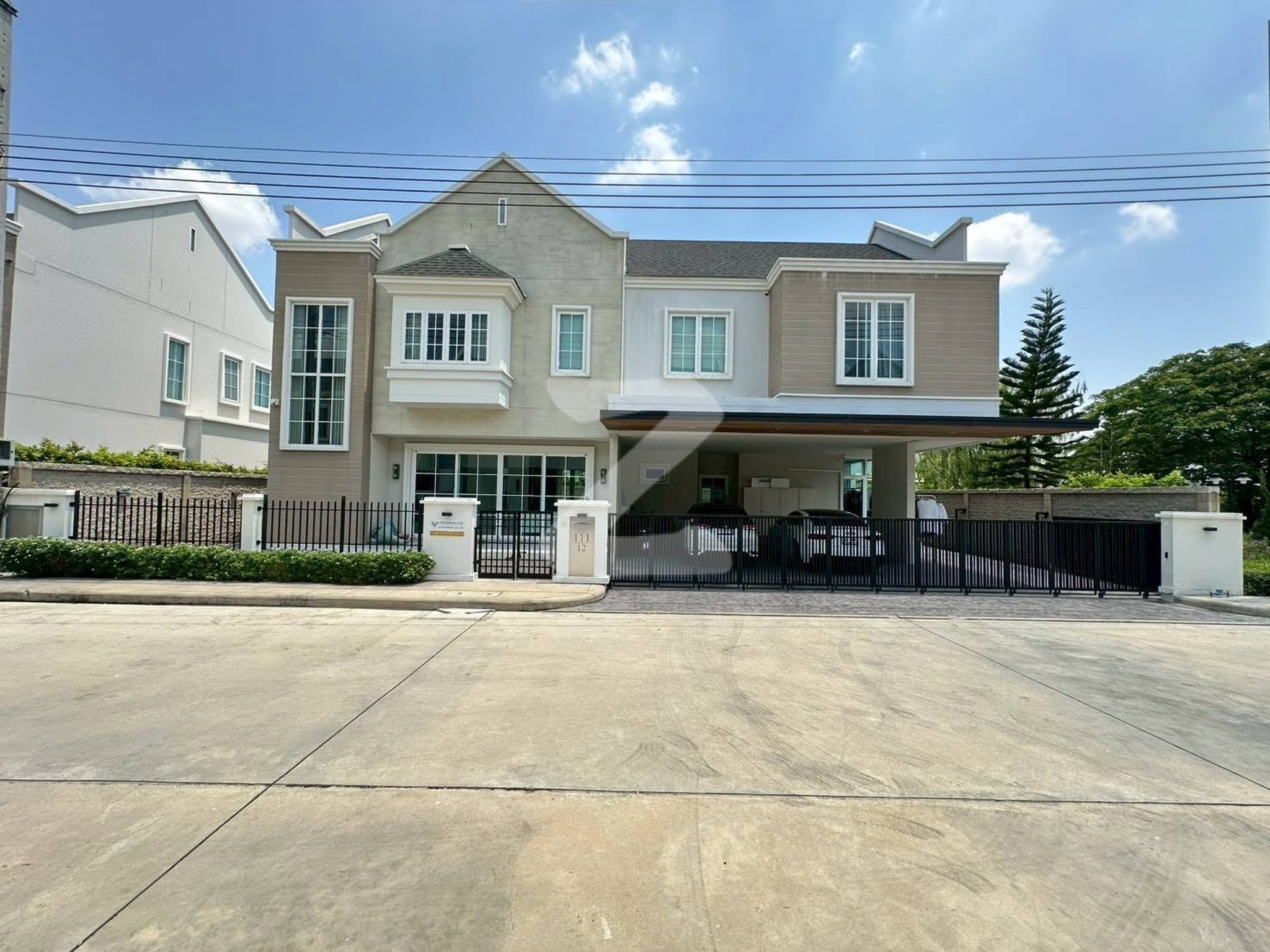เจ้าของบ้านประกาศขายเอง 🏡 ขายบ้านหรู THE MATIAS ราชพฤกษ์-แจ้งวัฒนะ 93.5 ตรว. แต่งสวย พร้อมเข้าอยู่! : เจ้าของขายเอง (งดรับนายหน้า)