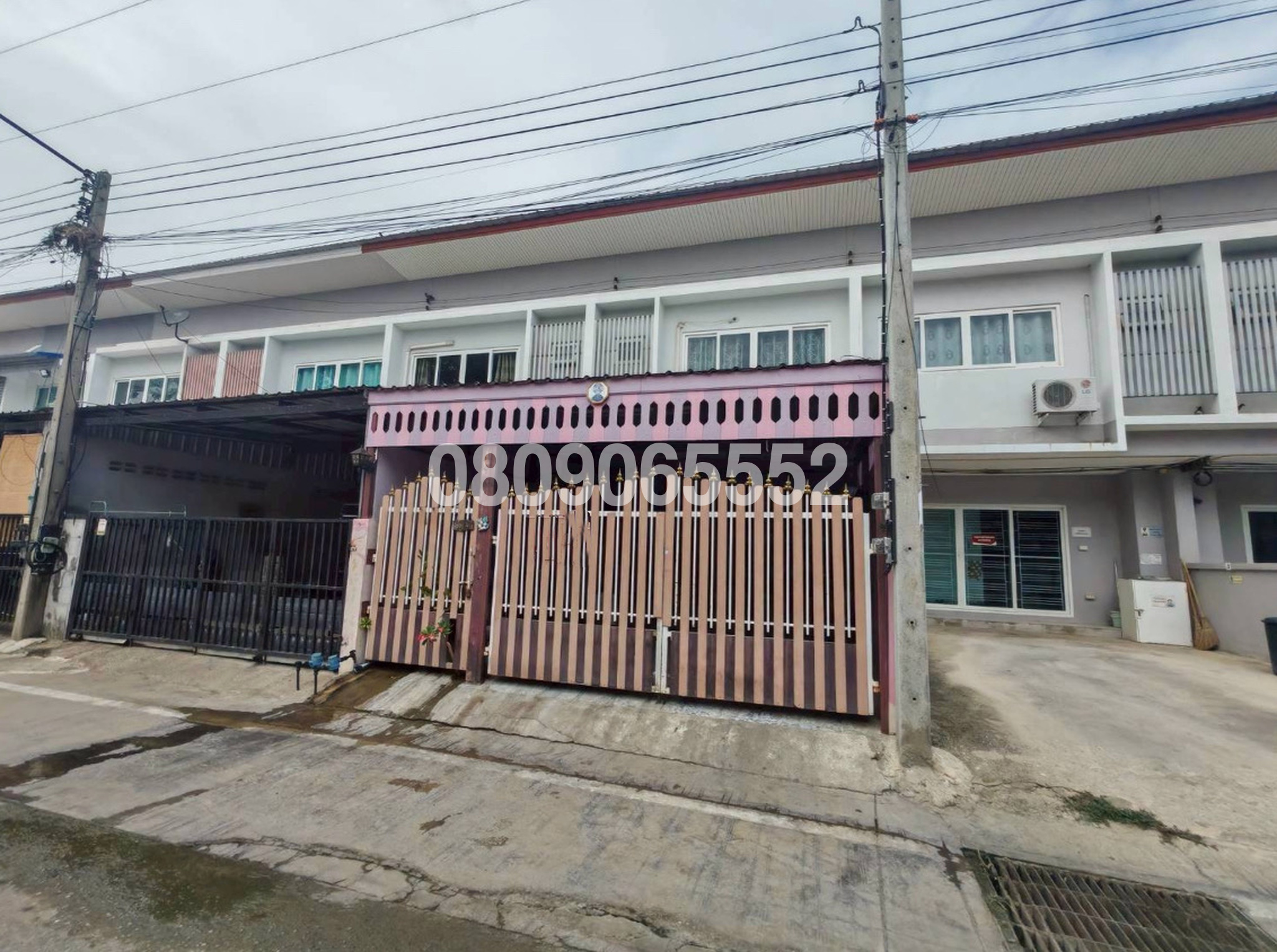 ขายทาวน์เฮาส์ นอกโครงการกาญจนบุรี