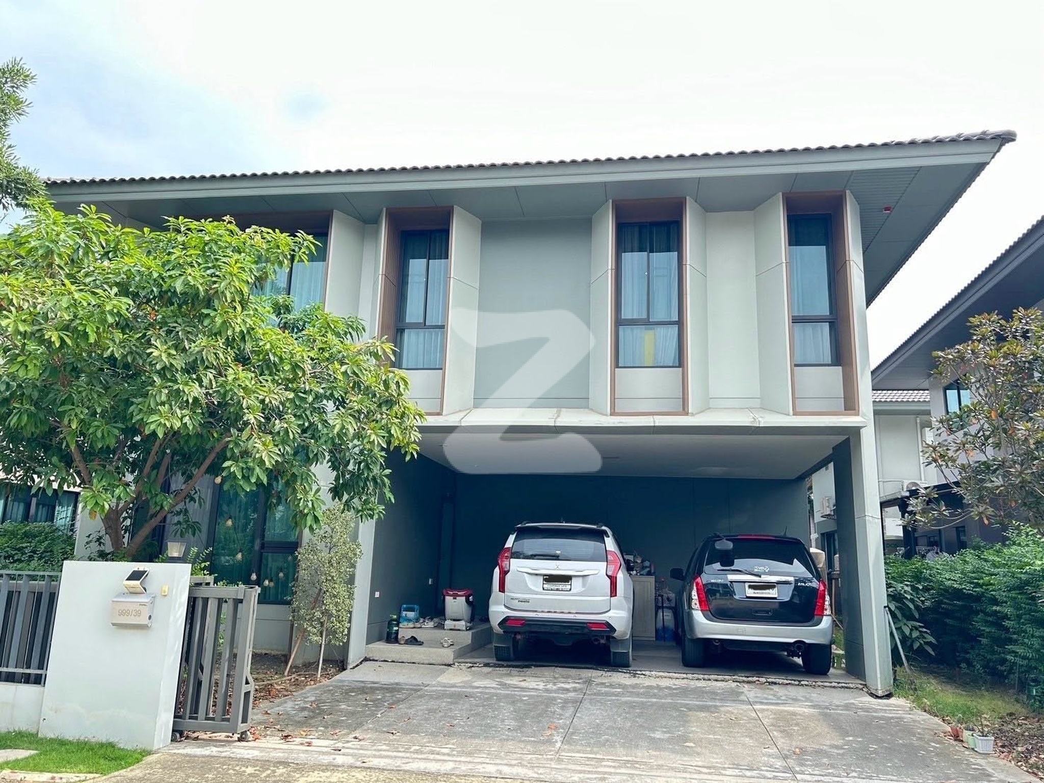 🏡 ขายบ้านเดี่ยว สภาพดีมากค่า เจ้าของขายเอง หมู่บ้าน สราญสิริ ศรีวารี ทำเลทอง ใกล้สุวรรณภูมิ เดินทางสะดวก             : เจ้าของขายเอง (งดรับนายหน้า)