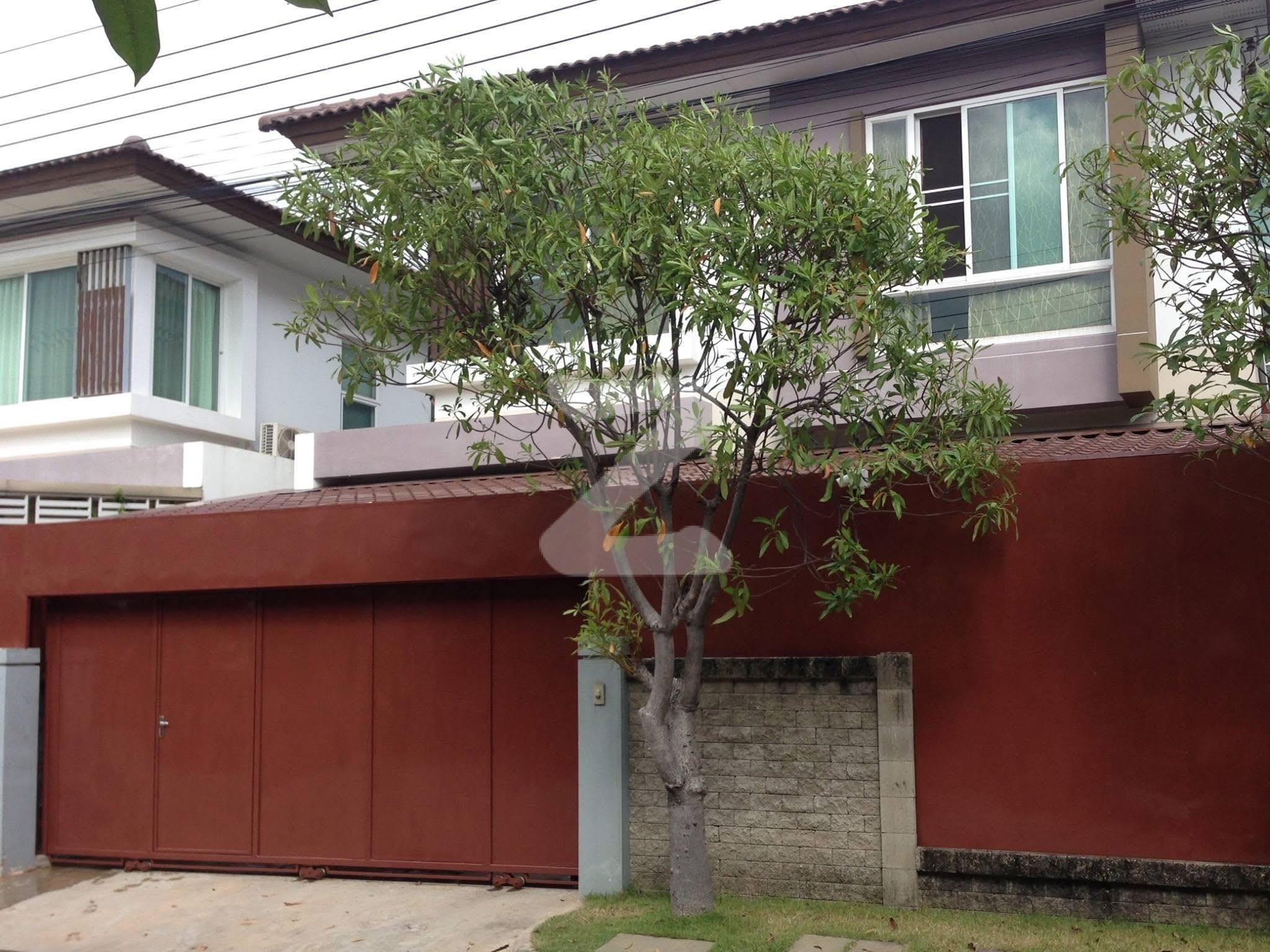 ขายบ้านแฝดสไตล์บ้านเดี่ยว หมู่บ้านคาซ่า เพรสโต้ พระราม 2 อยู่ติดถ.บางขุนเทียน-ชายทะเล ไม่ต้องเข้าซอย ในราคาเพียง 3.8 ล้านบาทเท่านั้น : เจ้าของขายเอง (งดรับนายหน้า)