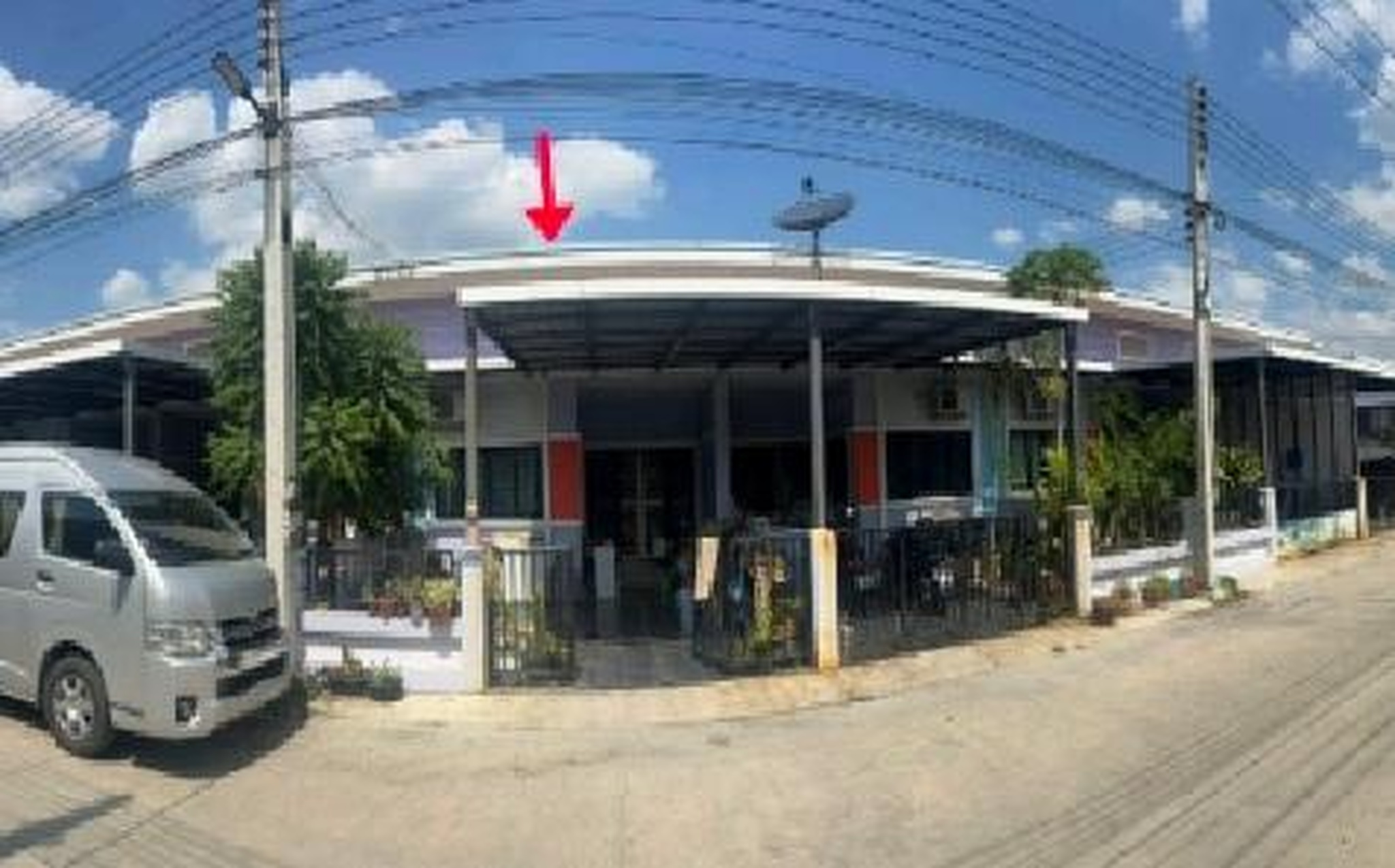 ทรัพย์สถาบันโดย GHB ทาวน์เฮาส์ ทรัพย์มณี 999 เฟส 7 (Sapmanee 999 Phase 7 Maenam Khoo Soi 2)