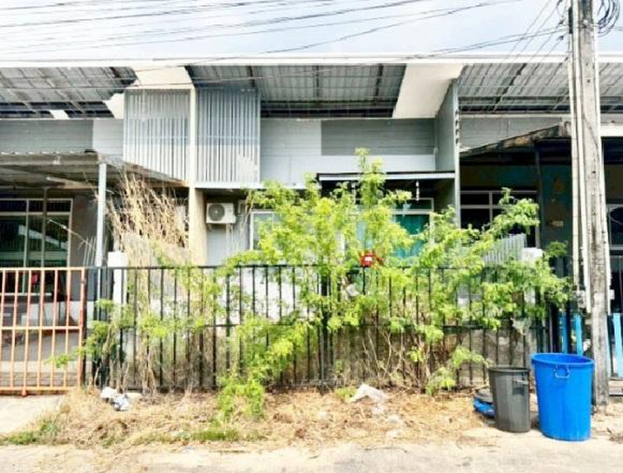 ทรัพย์สถาบันโดย GHB ทาวน์เฮาส์ ลาซิเต้ แอท โฮม (La Cite' @Home)