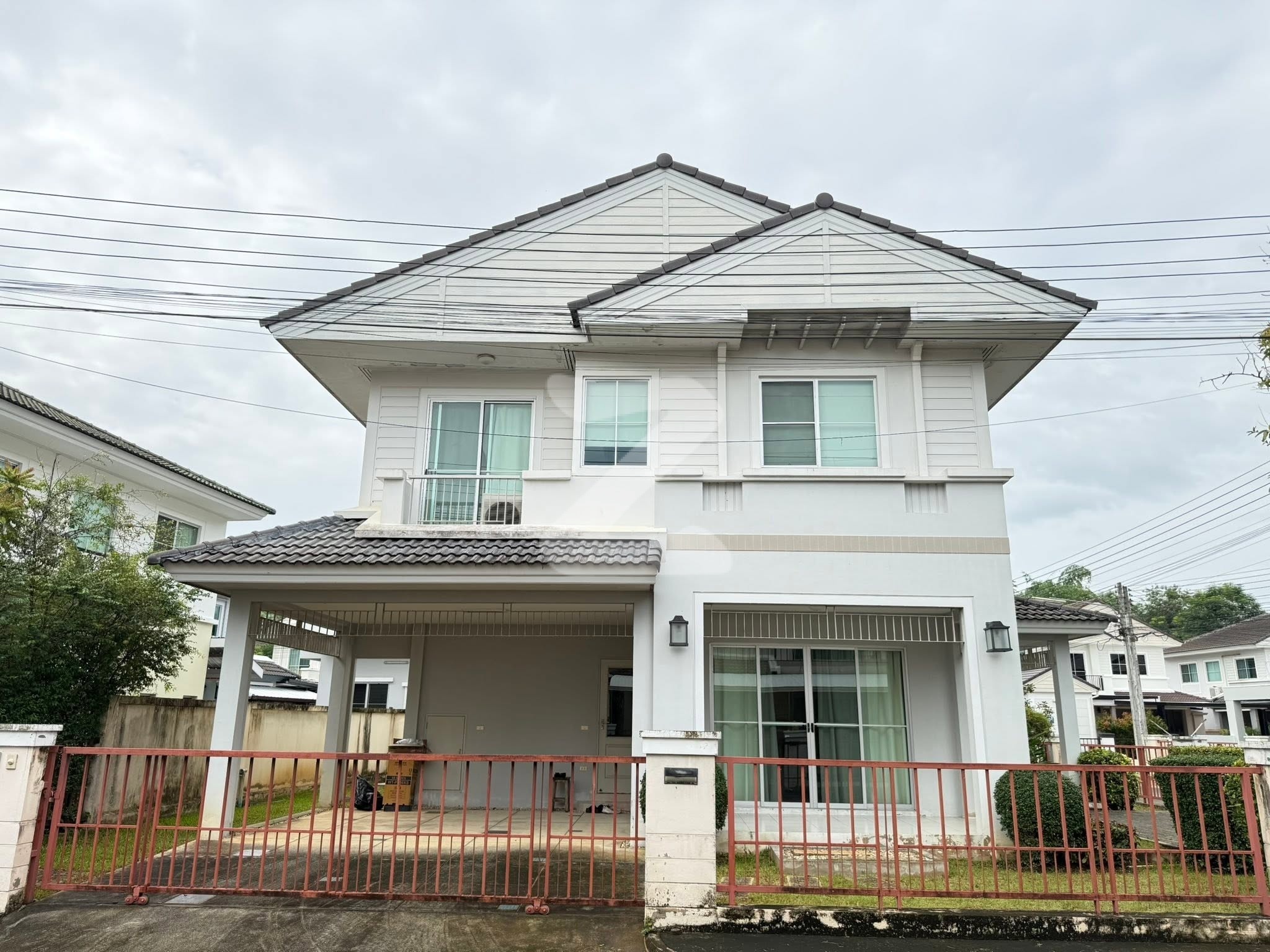 ขายด่วน‼️ *เจ้าของขายเอง * บ้านพร้อมอยู่ เนื้อที่ 63.3 ตรว. หมู่บ้าน พฤกษ์ลดา โครงการ แลนด์แอนด์เฮ้าส์ : เจ้าของขายเอง (งดรับนายหน้า)