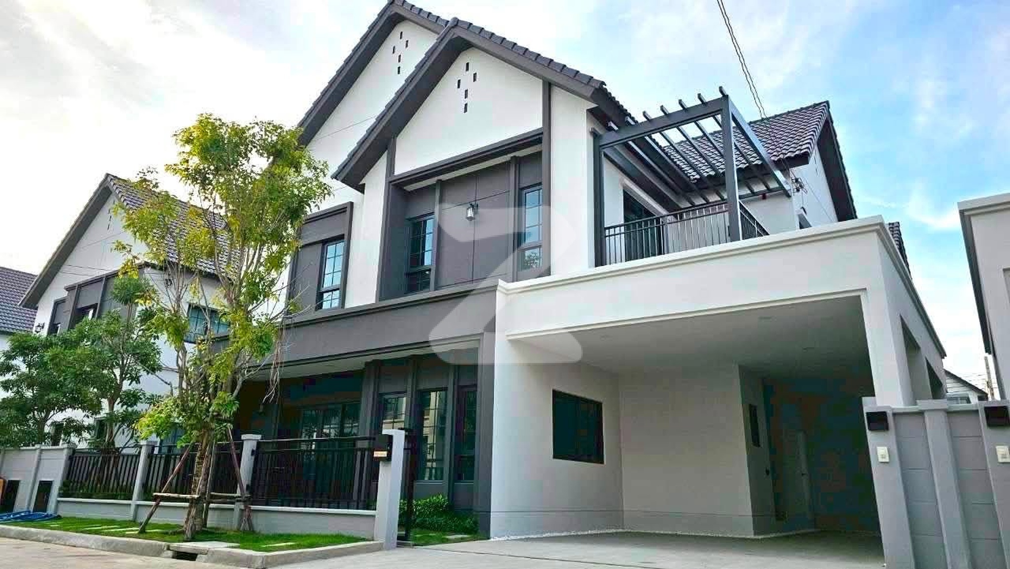 ❗️𝐎𝐰𝐧𝐞𝐫 𝐏𝐨𝐬𝐭 • ยินดีรับ agent ค่ะ 🏡 ᴄᴇɴᴛʀᴏ บางนา เซนโทร บางนา เฟส 2 ❗️𝐑𝐞𝐚𝐝𝐲 𝐭𝐨 𝐦𝐨𝐯𝐞 𝐢𝐧 : เจ้าของให้เช่าเอง (งดรับนายหน้า)