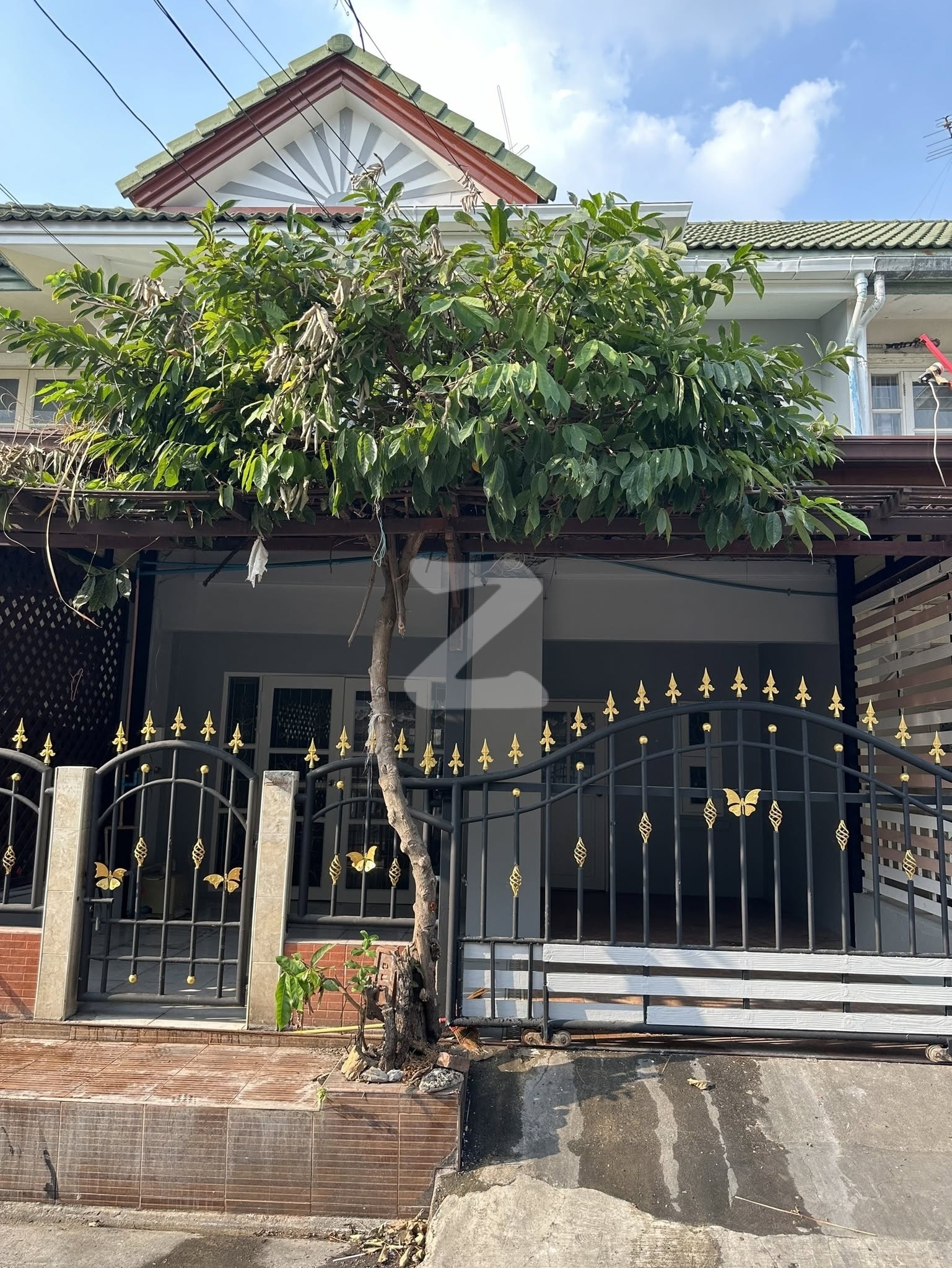เจ้าของปล่อยเองครับ พฤษา 12 ตรงข้ามตลาดเจริญผล คลอง3 เจ้าของปล่อยเองรีโนเวสใหม่ทั้งหลัง : เจ้าของให้เช่าเอง (งดรับนายหน้า)