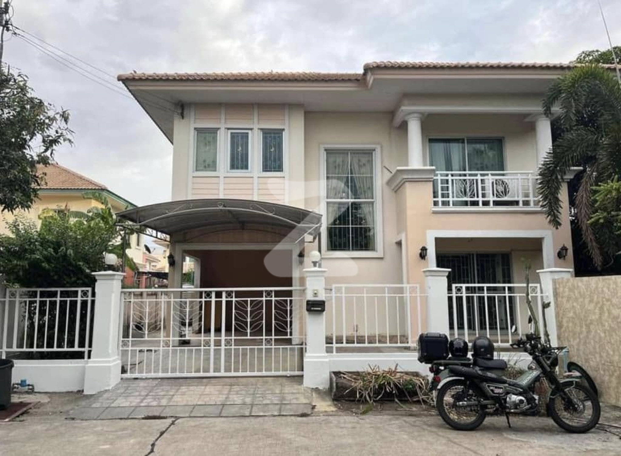 บ้านเดี่ยว หมู่บ้านพฤกษาวิลเลจ 4 ซอยแก้วอินทร์ บางใหญ่  เจ้าของปล่อยเองค่ะ - ให้เช่าเดือนละ 13,000 บาท (สนใจมาคุยกันได้ค่ะ)   : เจ้าของให้เช่าเอง (งดรับนายหน้า)