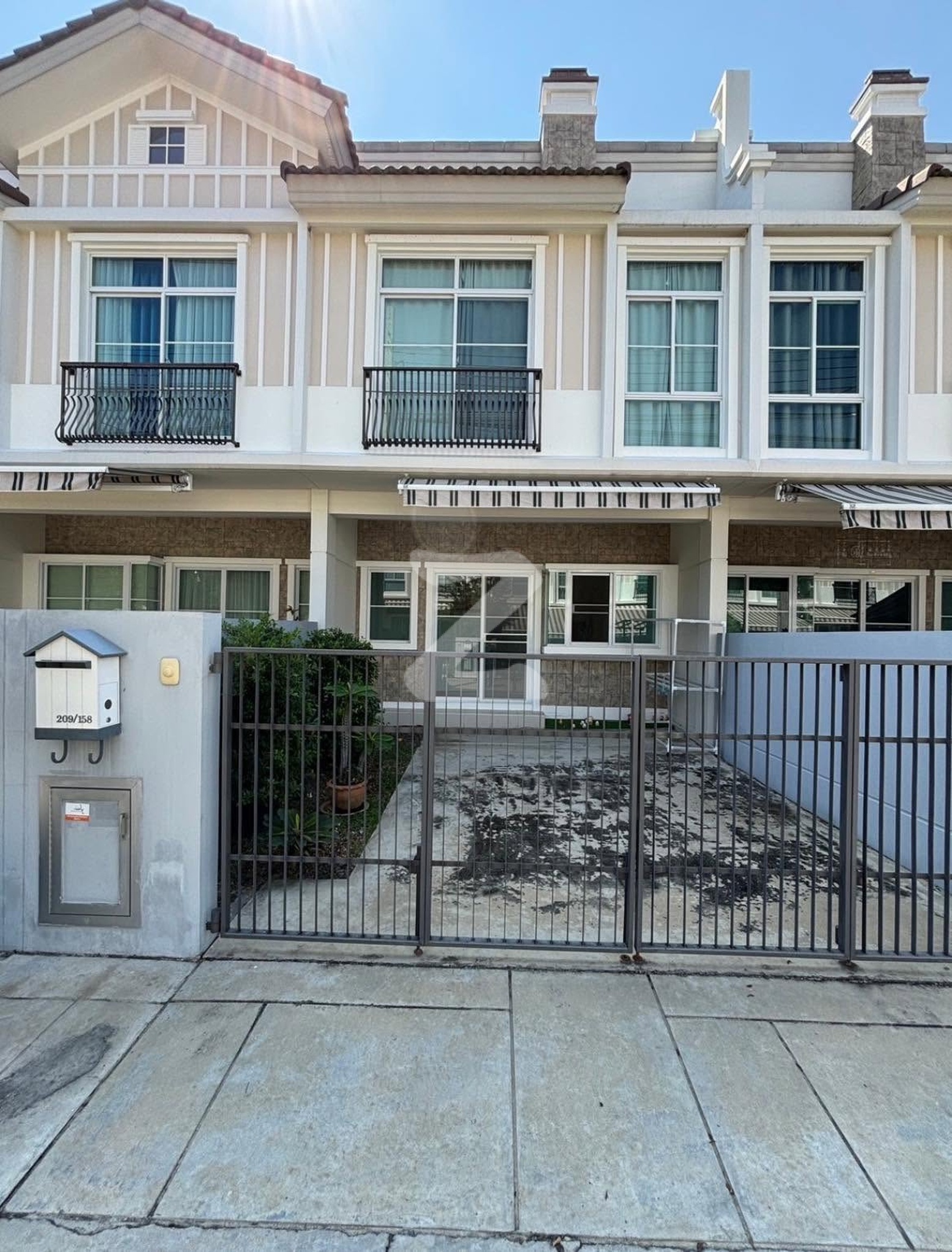 🏡ให้เช่าทาวน์โฮม หมู่บ้านอินดี้แพรกษาโครงการแลนด์แอนด์เฮ้าส์ ว่าง(พร้อมอยู่/พร้อมเฟอร์)   ทาวน์โฮม 2 ชั้น : เจ้าของให้เช่าเอง (งดรับนายหน้า)